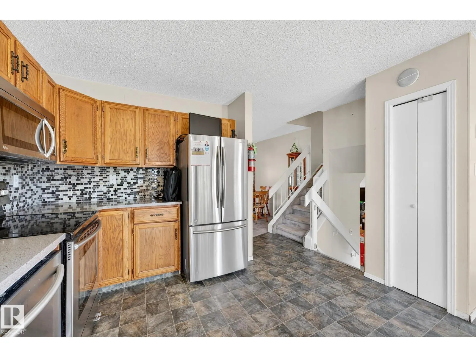 14511 37 ST NW