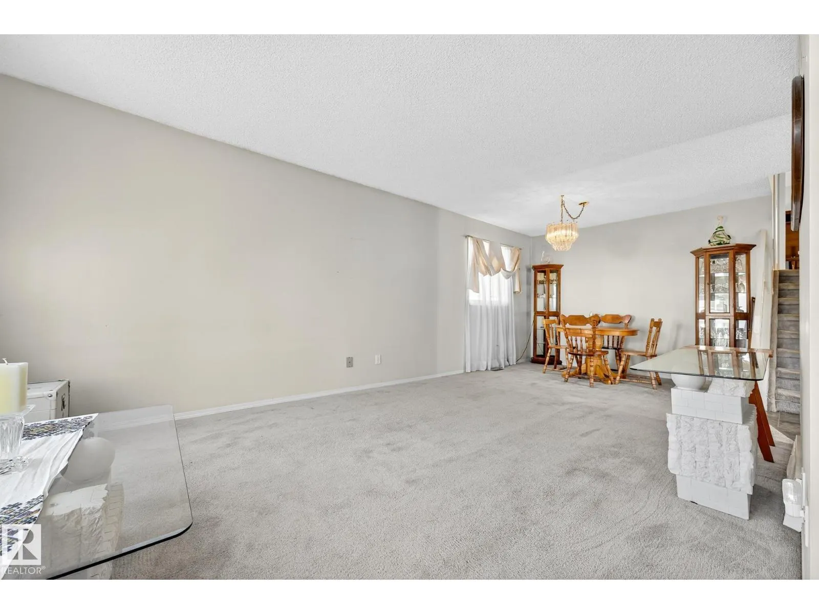 14511 37 ST NW