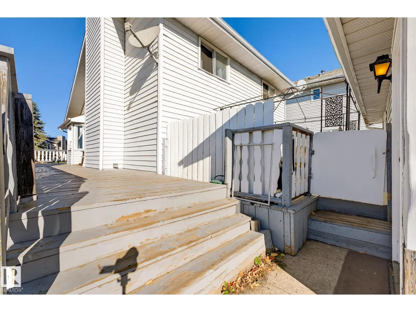 14511 37 ST NW