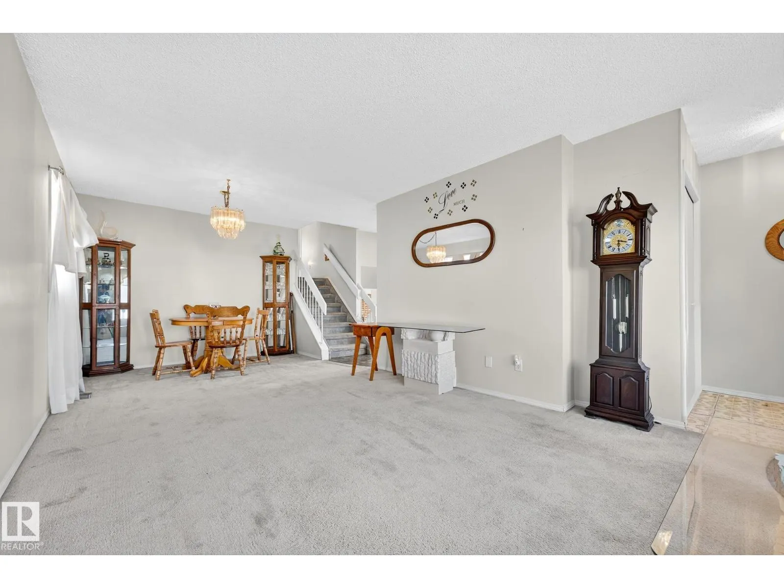 14511 37 ST NW