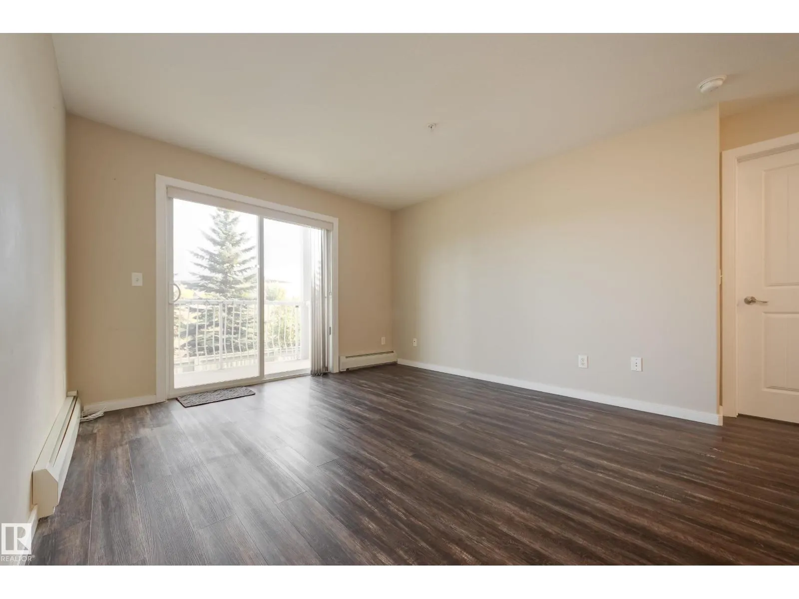 #216 240 SPRUCE RIDGE RD