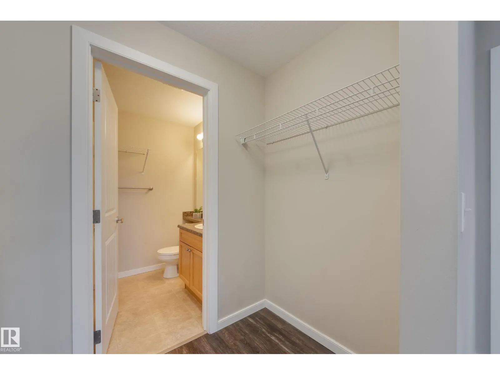 #216 240 SPRUCE RIDGE RD