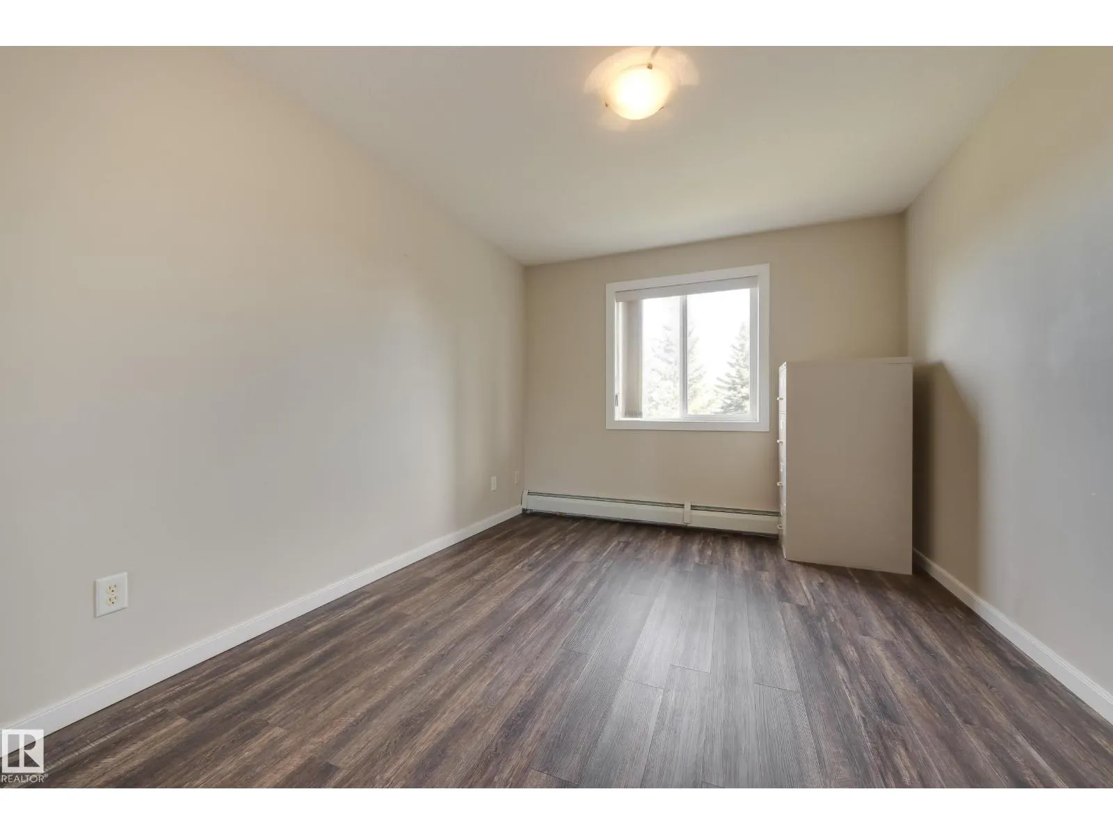 #216 240 SPRUCE RIDGE RD