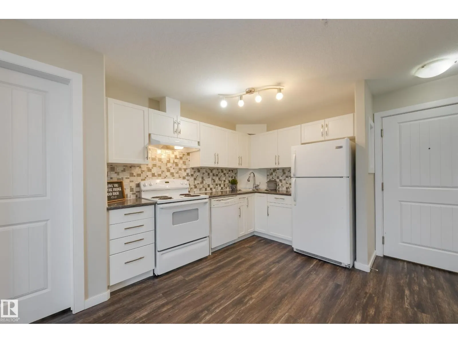#216 240 SPRUCE RIDGE RD