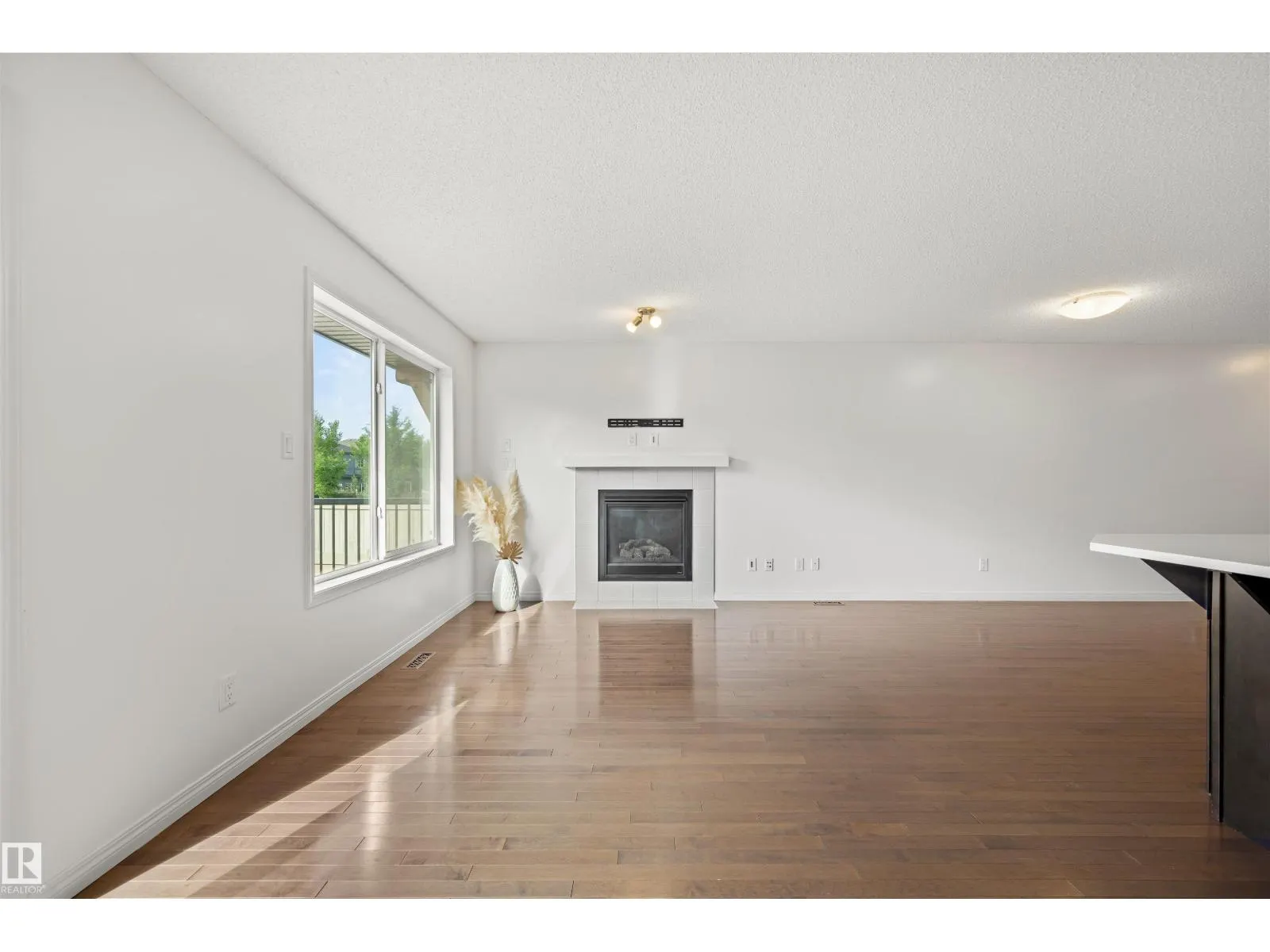 4669 CRABAPPLE RU SW
