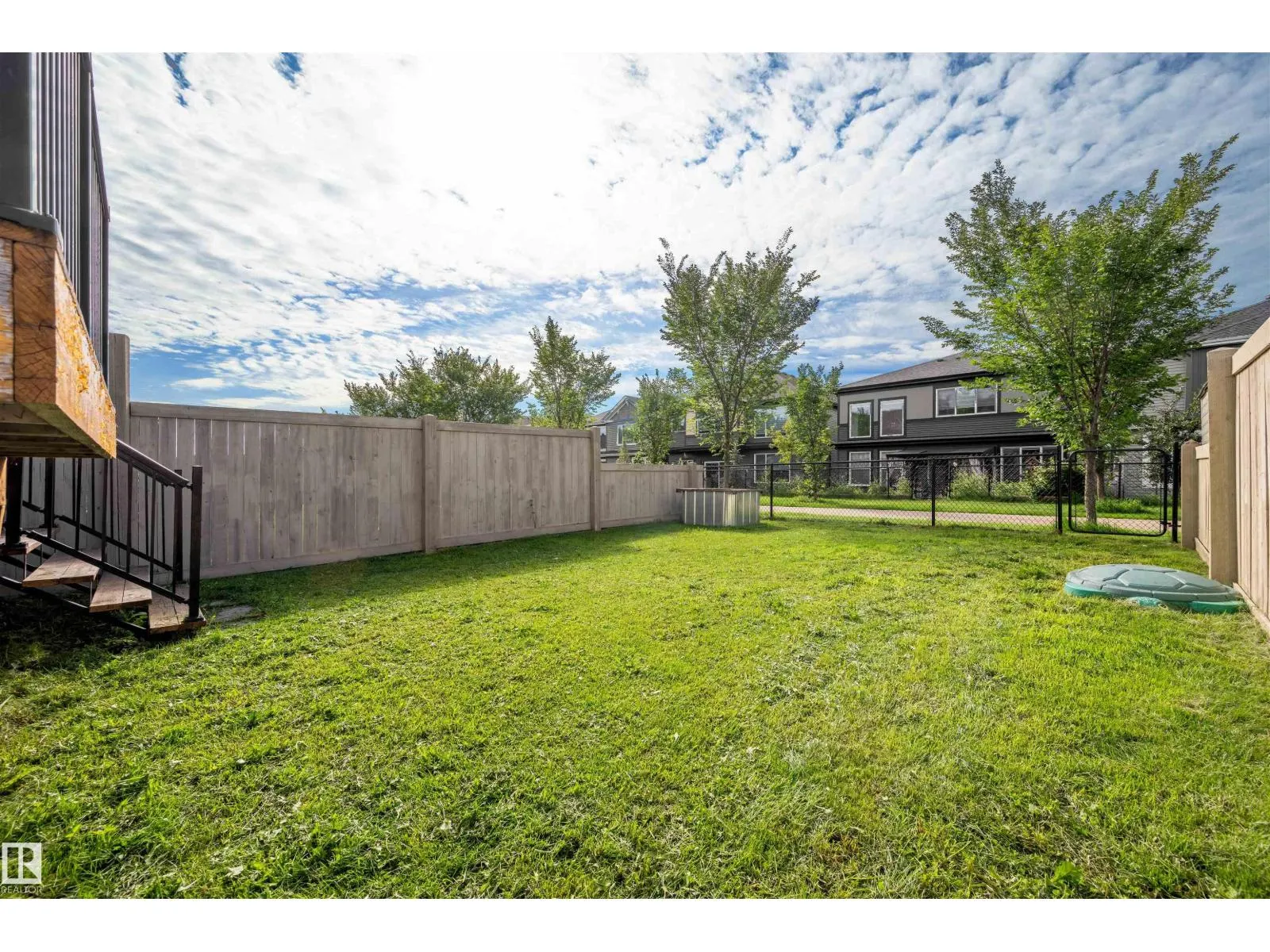 4669 CRABAPPLE RU SW