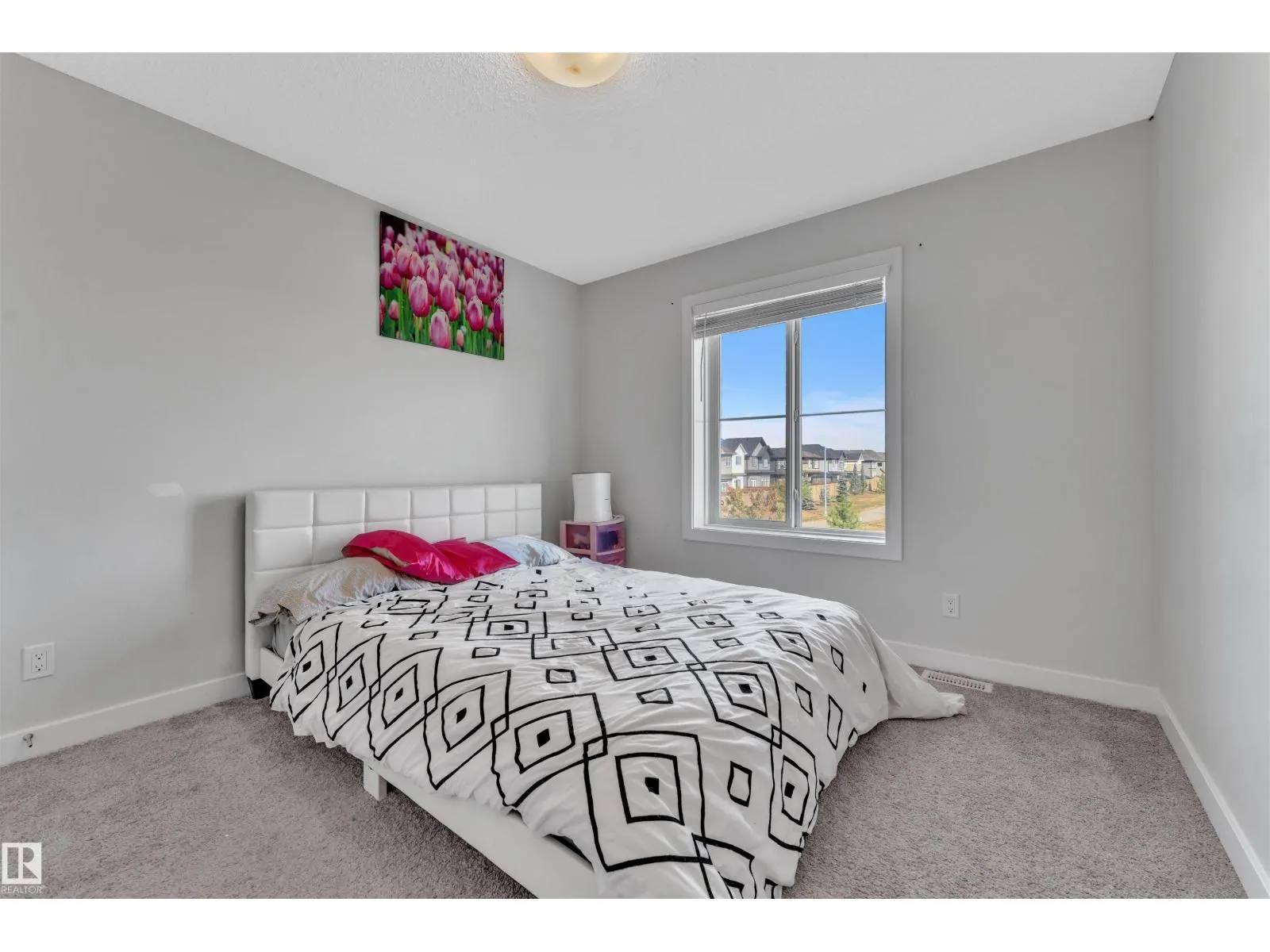 22812 96 AV NW