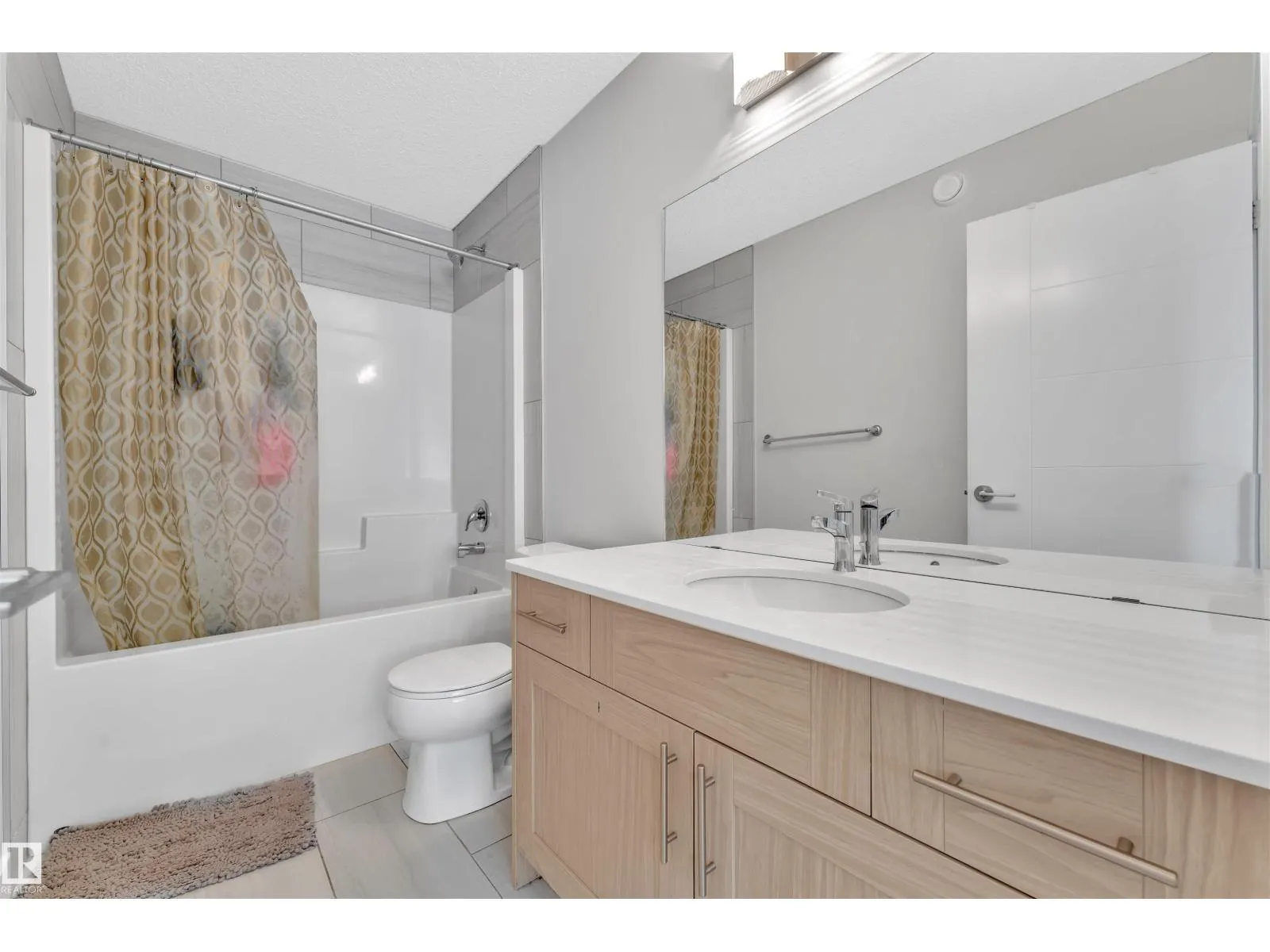 22812 96 AV NW