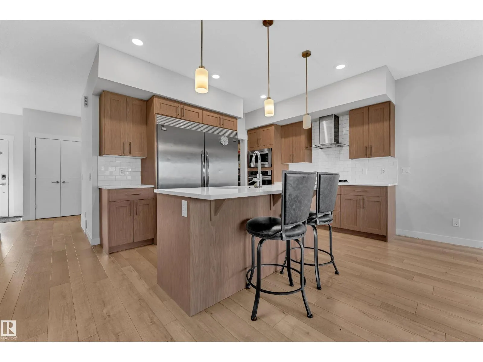 22812 96 AV NW