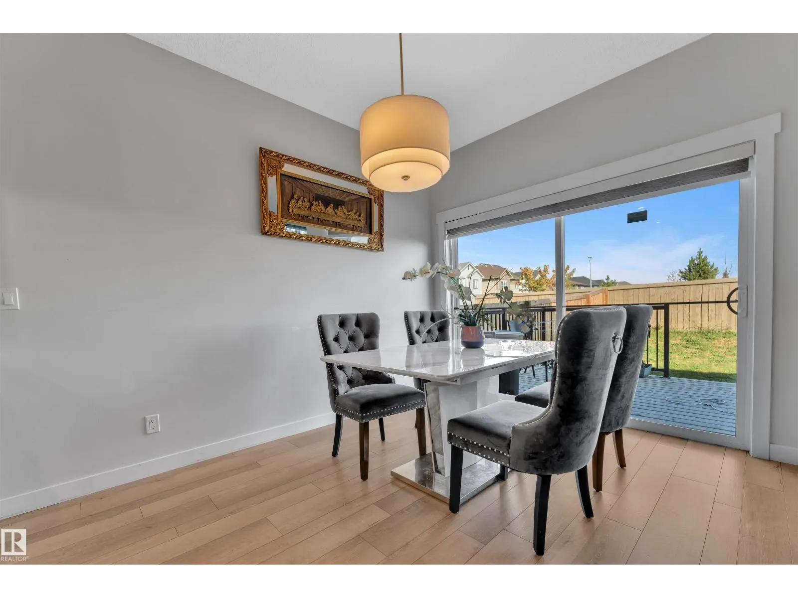 22812 96 AV NW