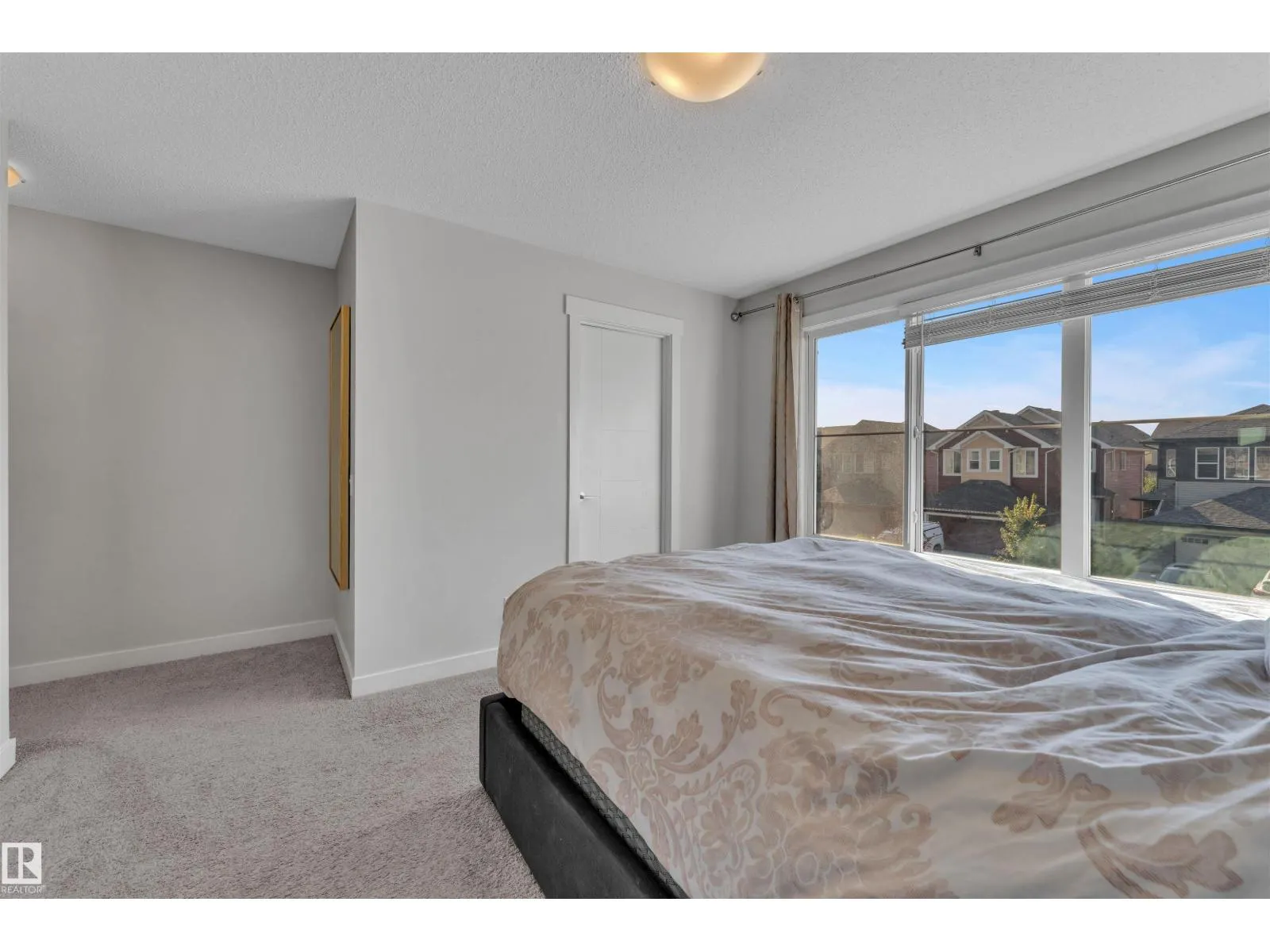 22812 96 AV NW