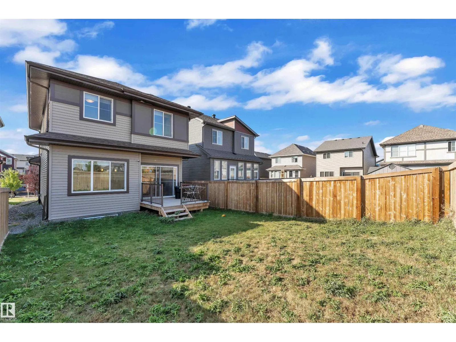 22812 96 AV NW