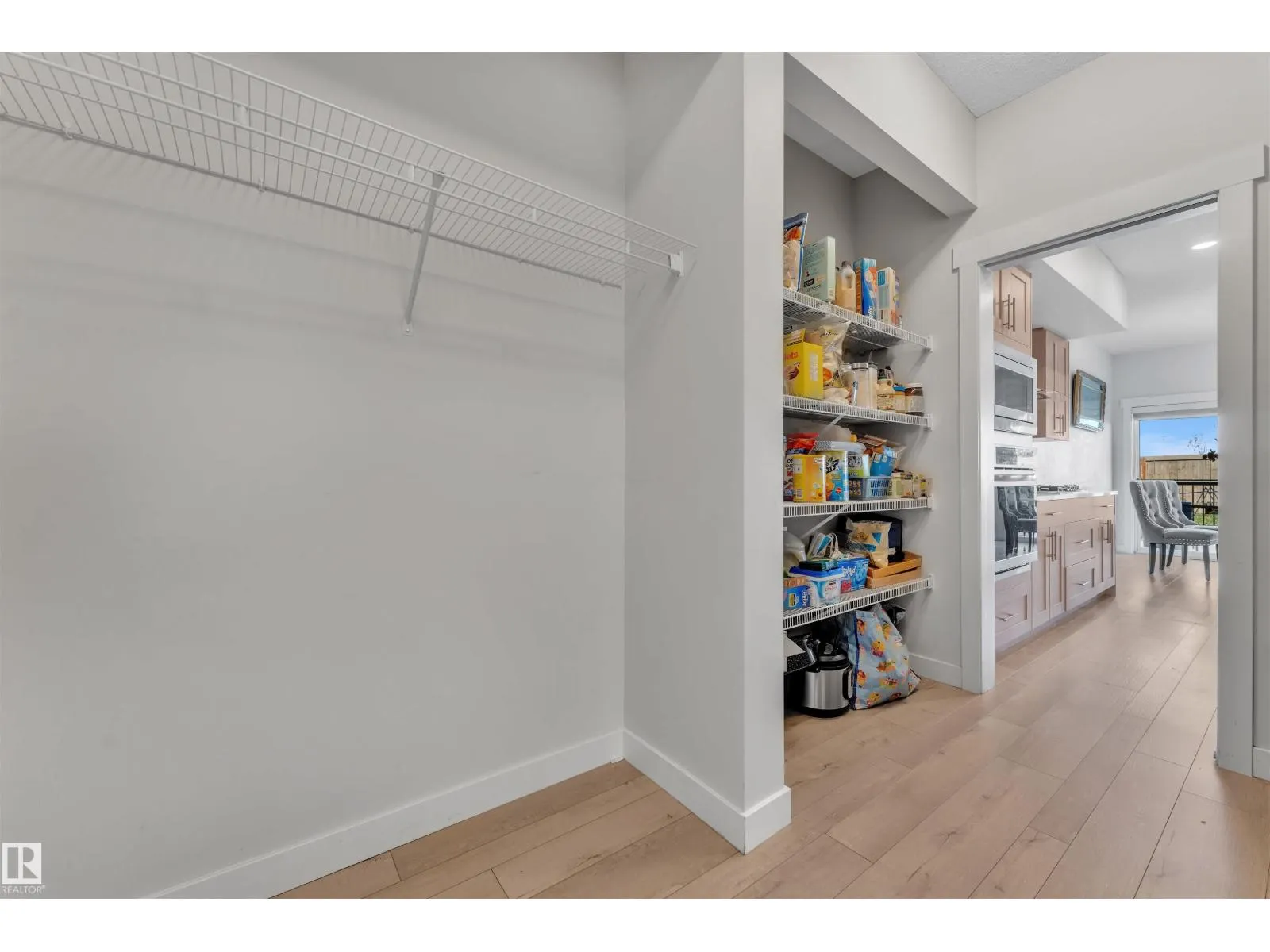 22812 96 AV NW