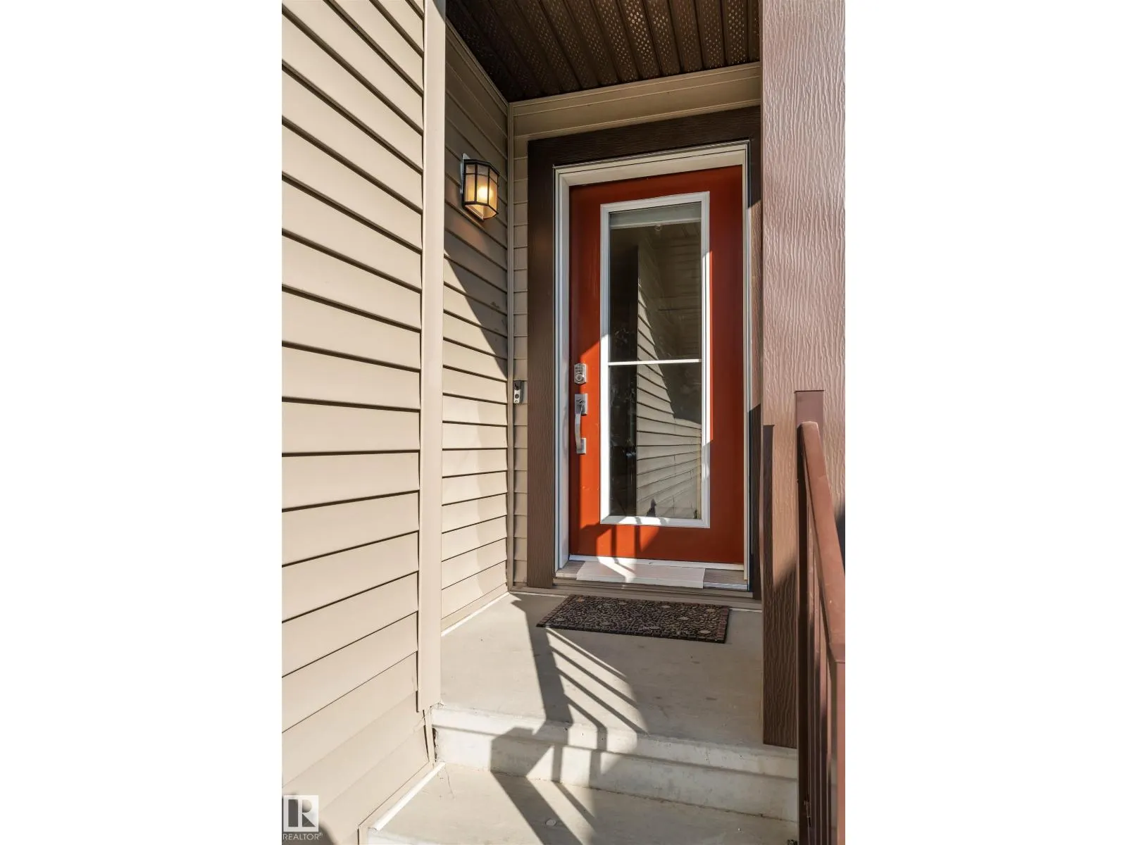 22812 96 AV NW
