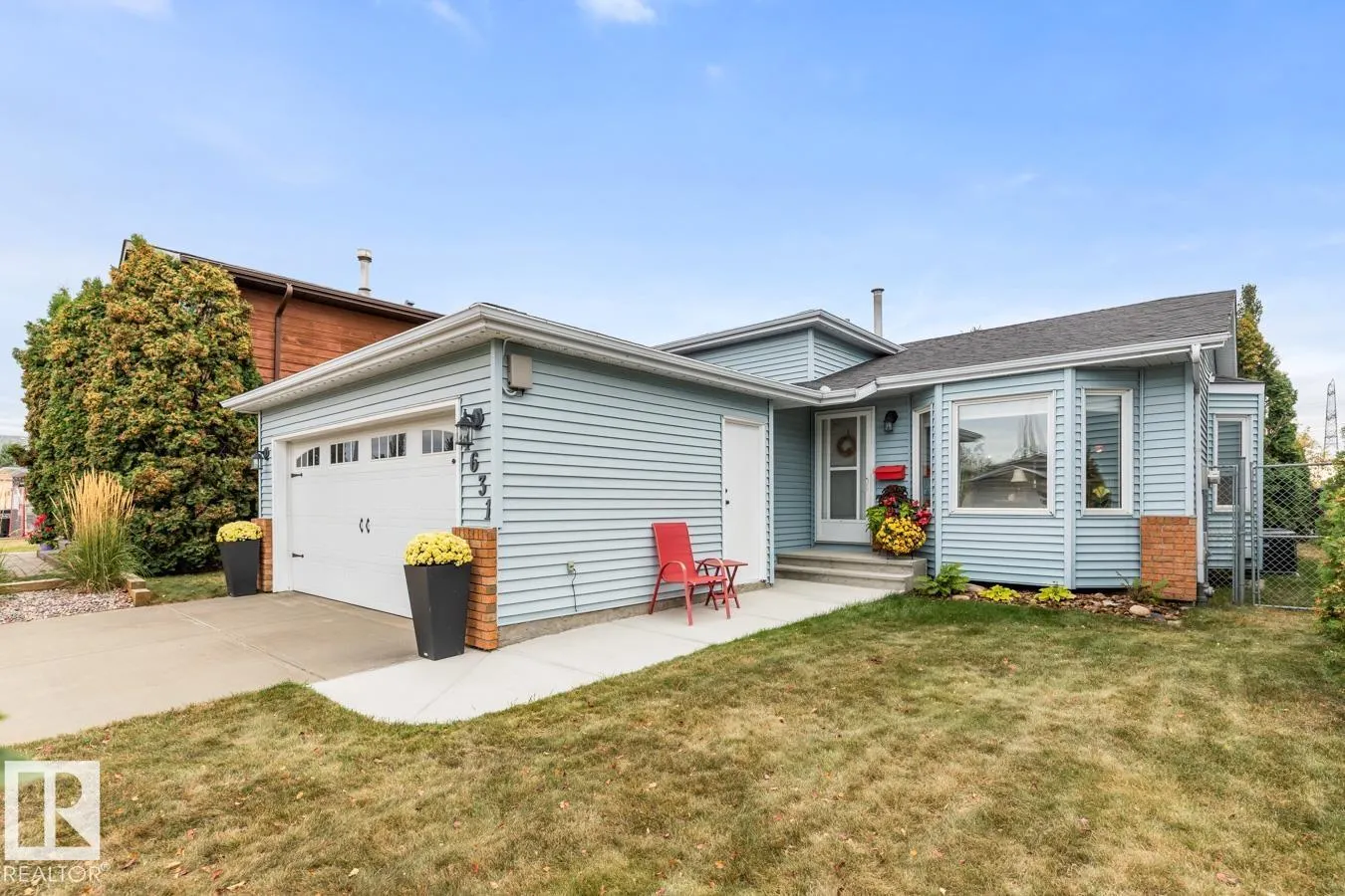 4631 10 AV NW