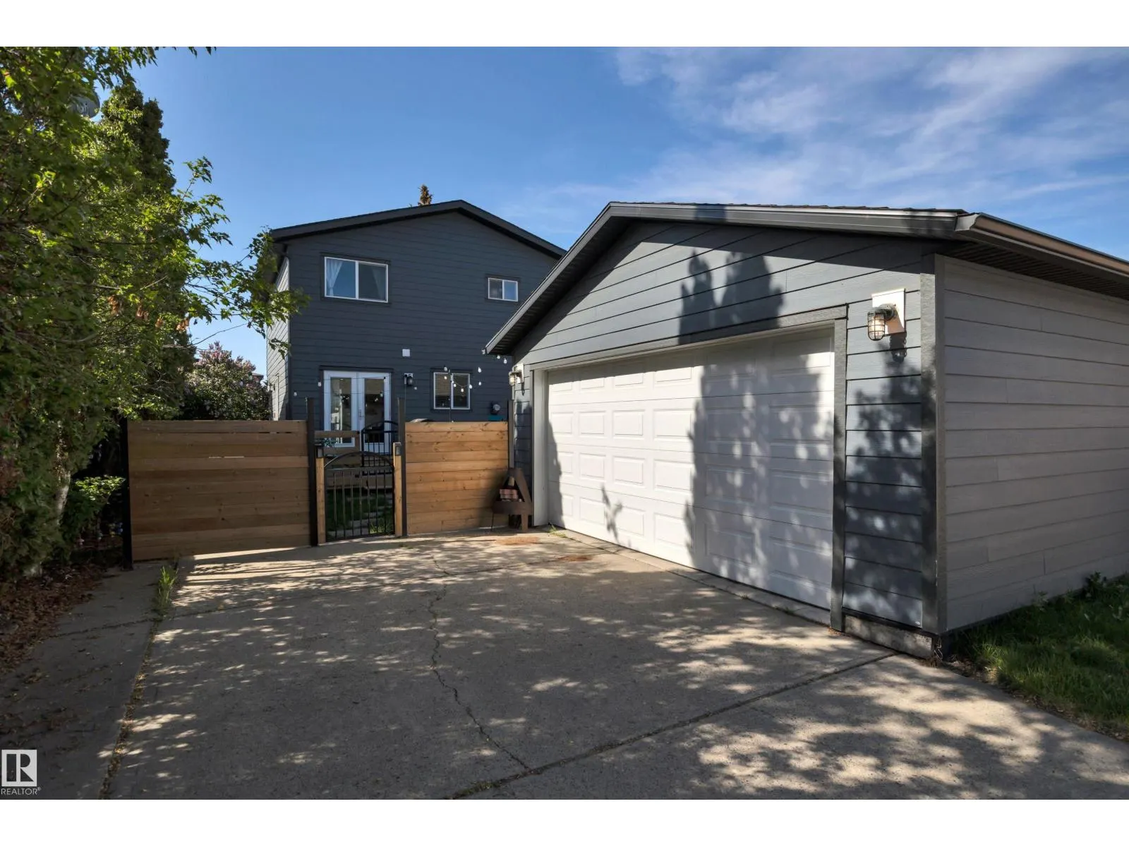 18008 75 AV NW