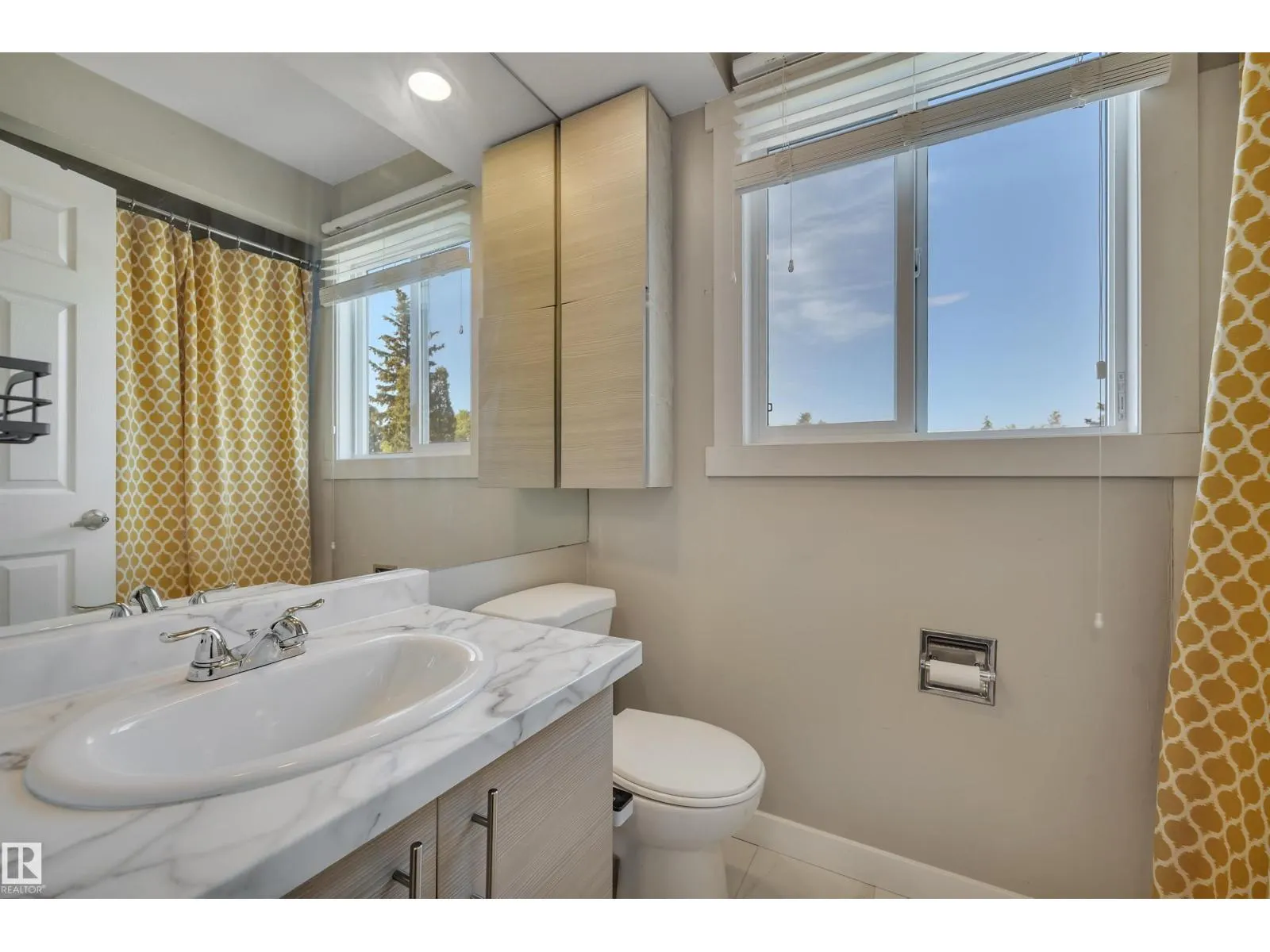 18008 75 AV NW