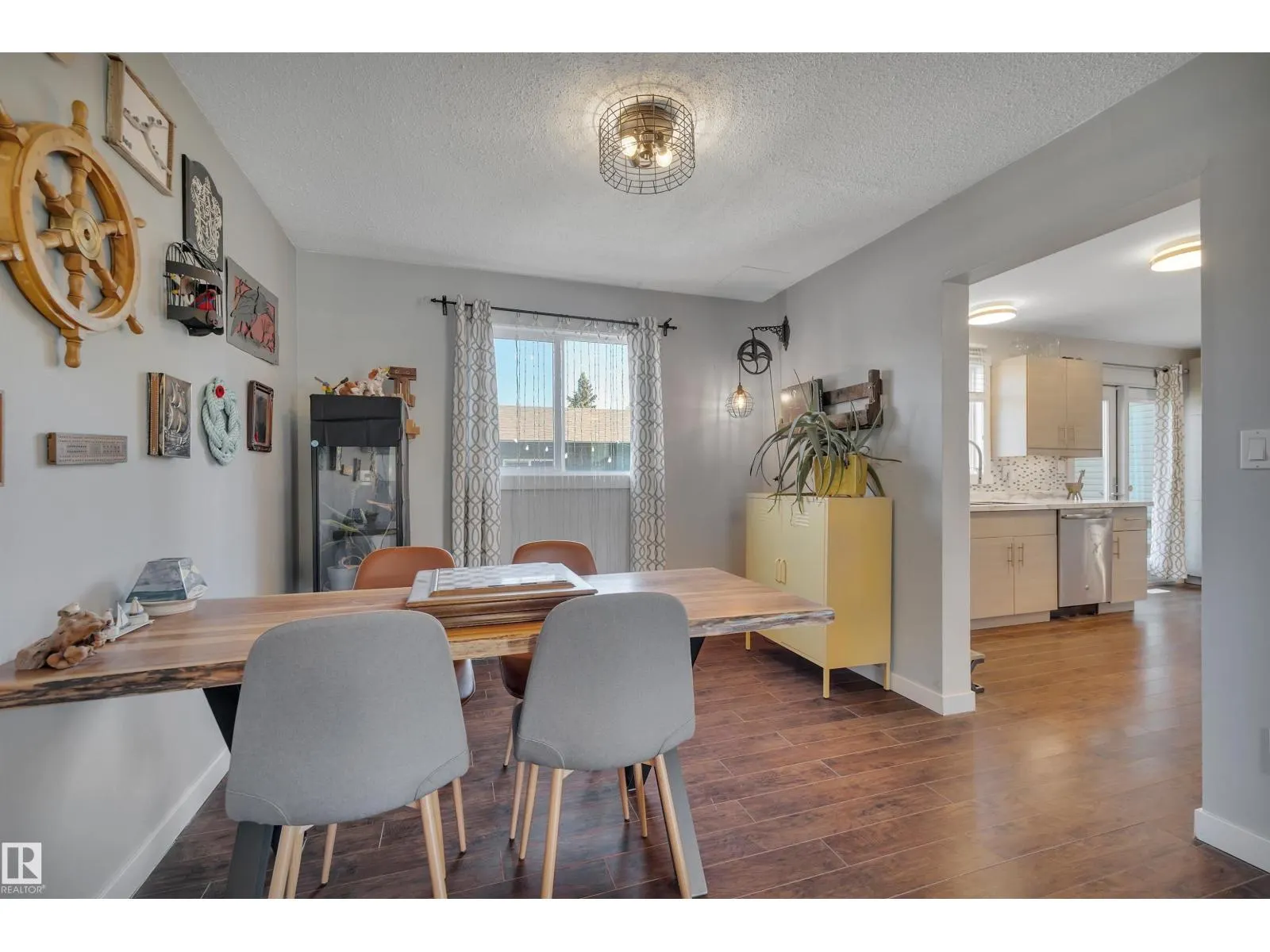 18008 75 AV NW