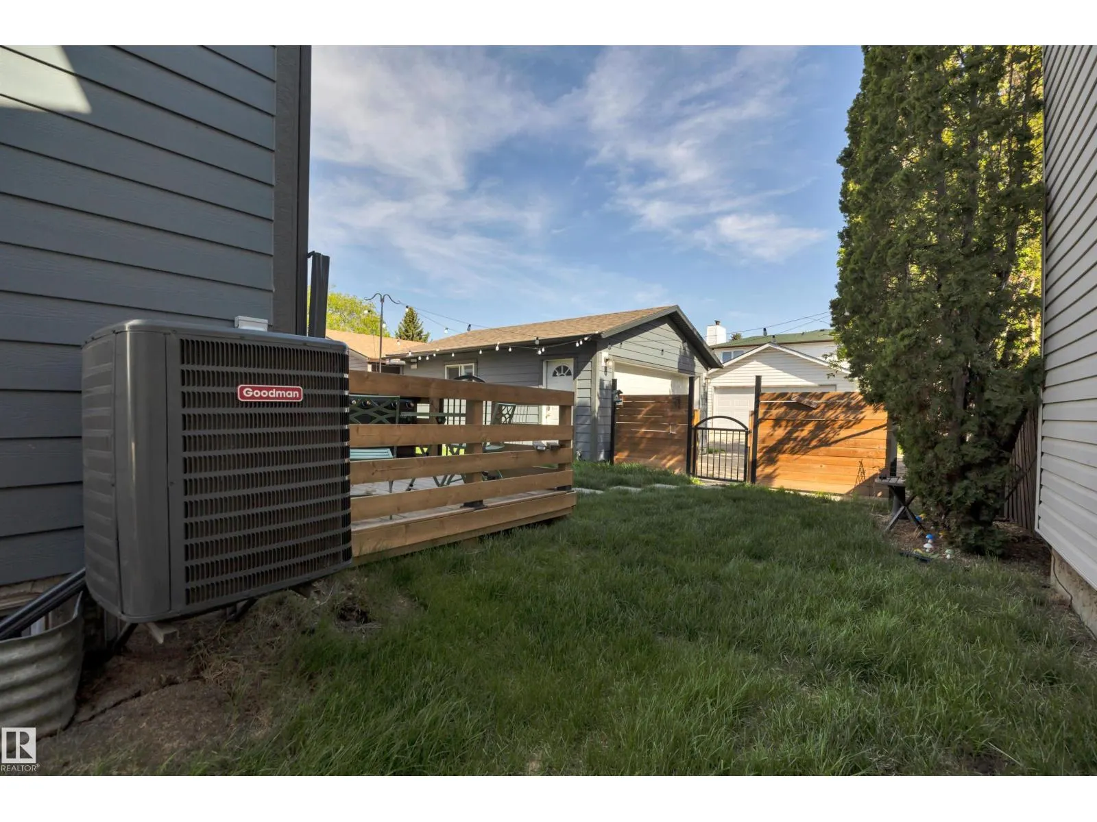 18008 75 AV NW