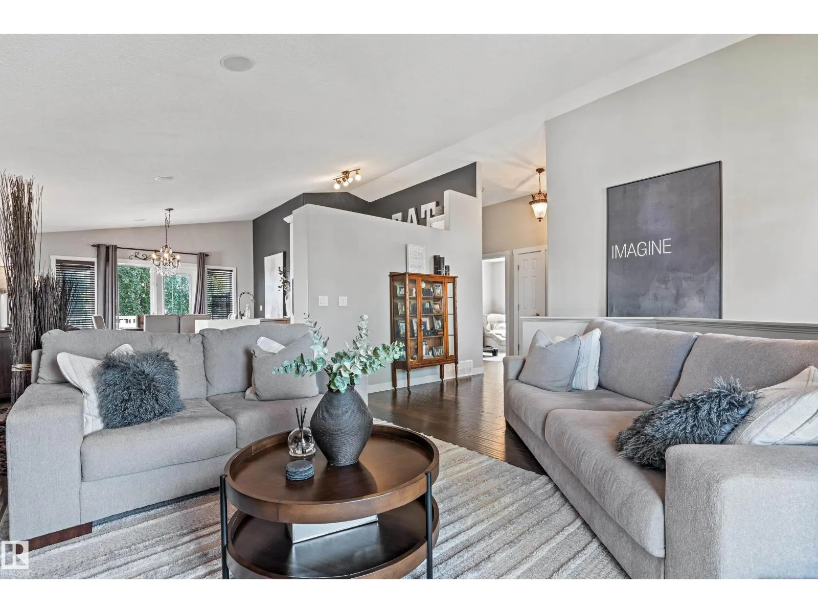 16507 81 ST NW