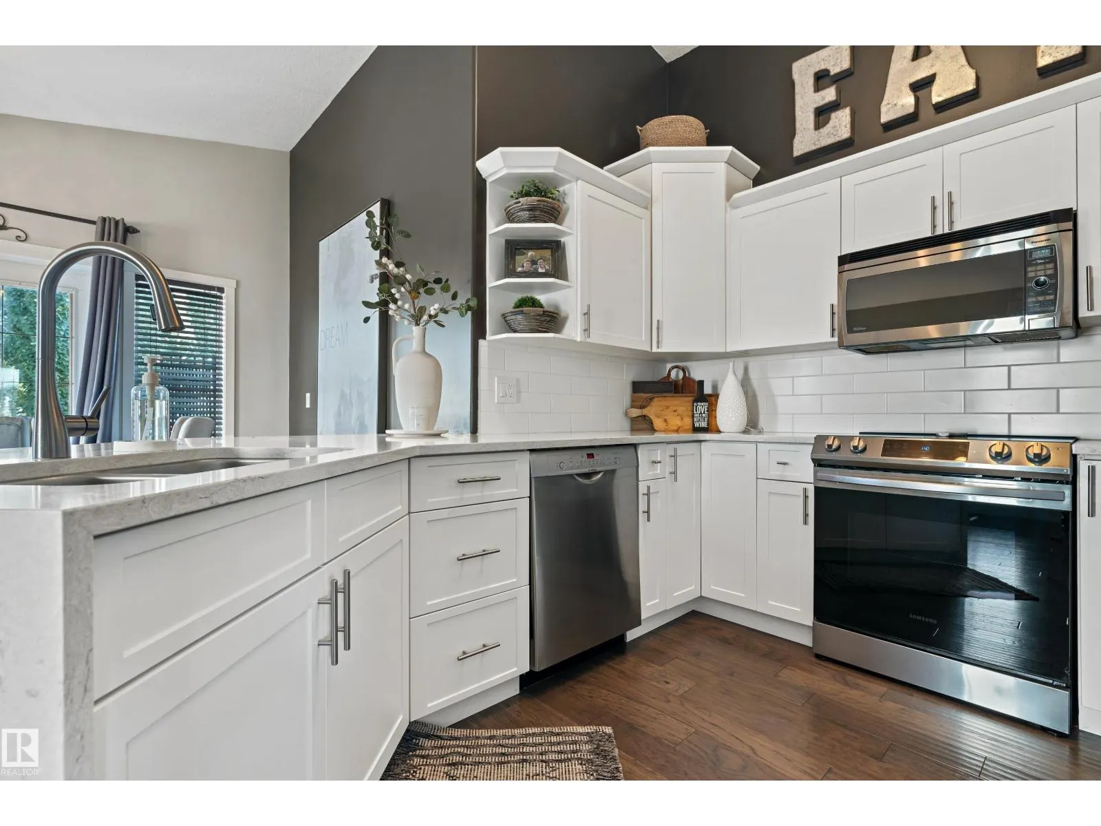 16507 81 ST NW
