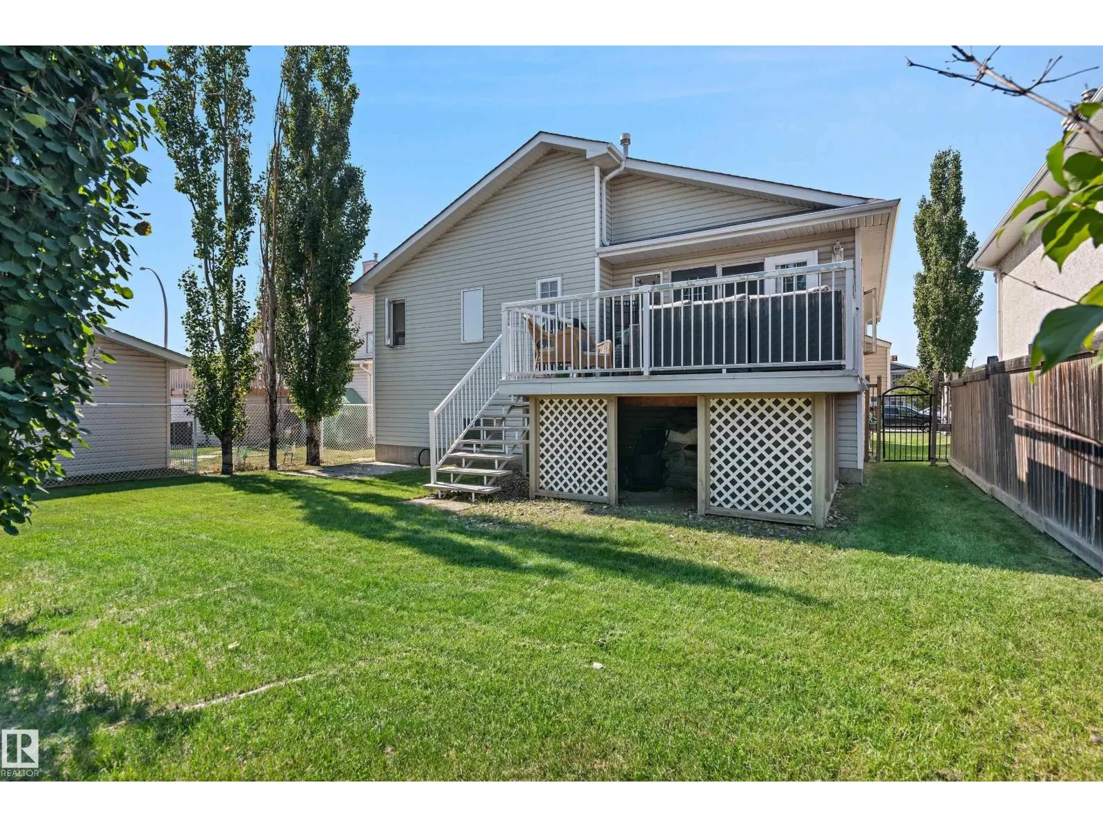 16507 81 ST NW