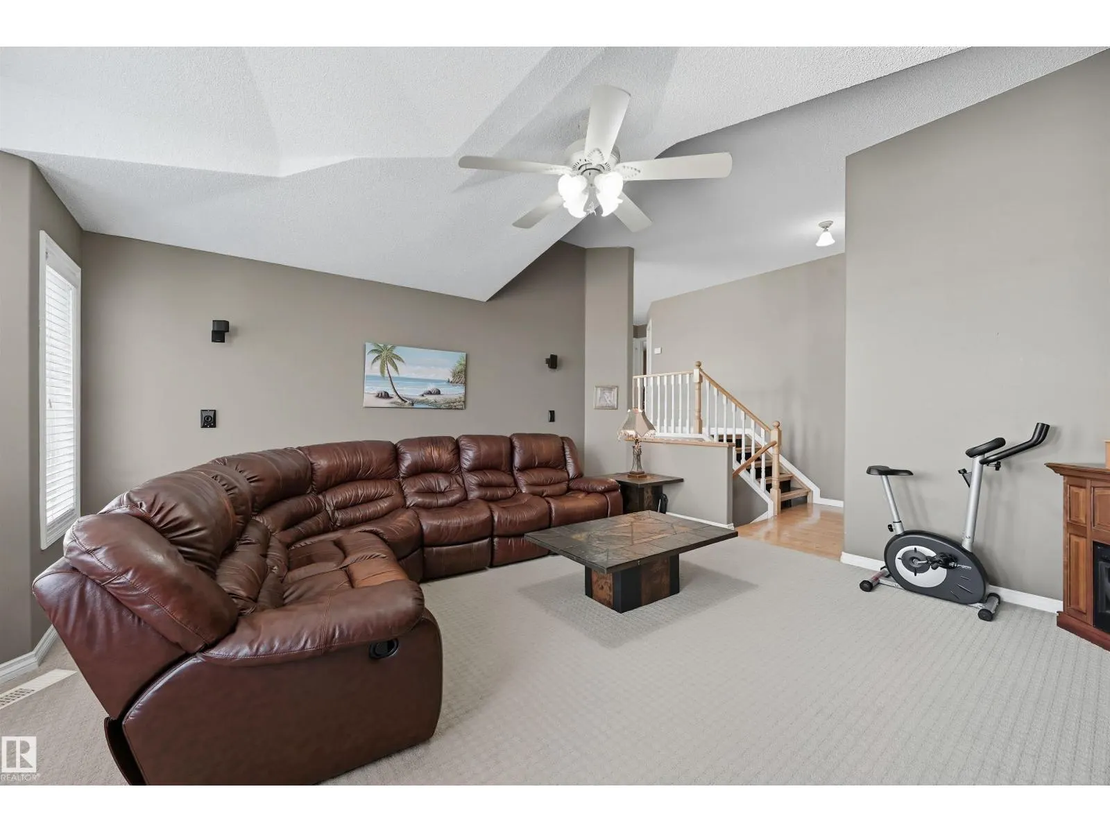 2007 HADDOW DR NW