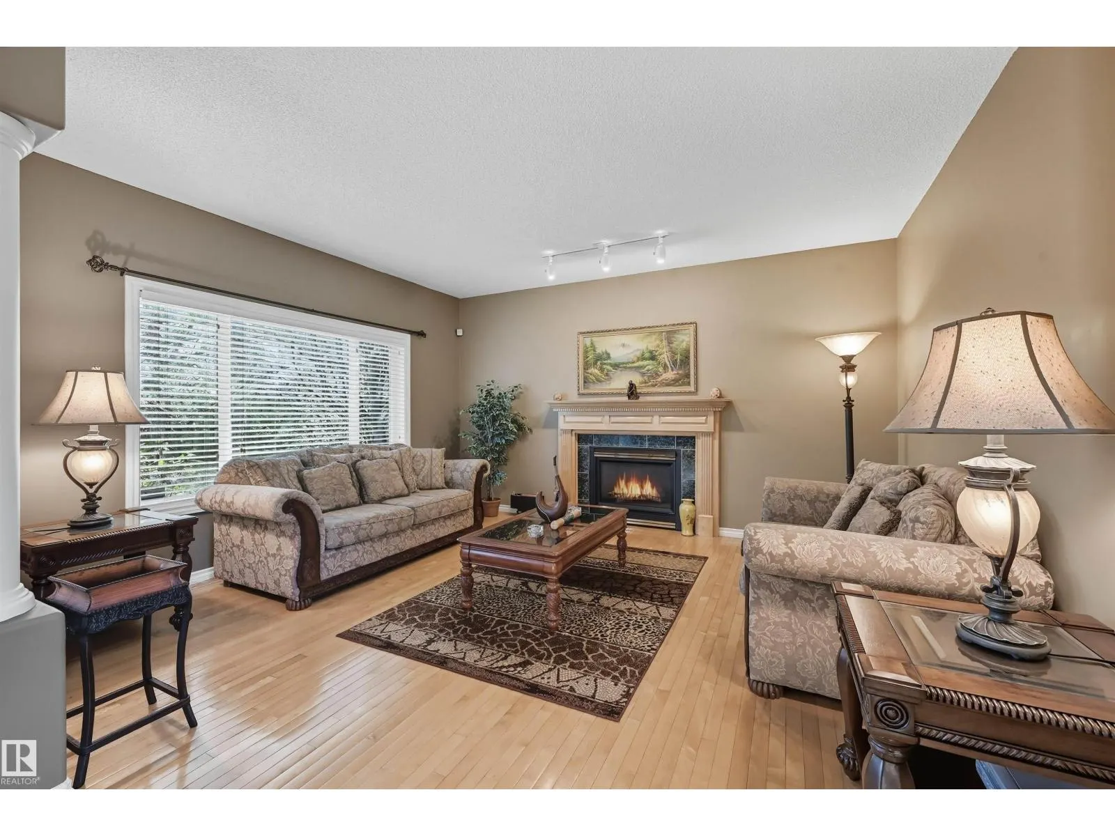 2007 HADDOW DR NW