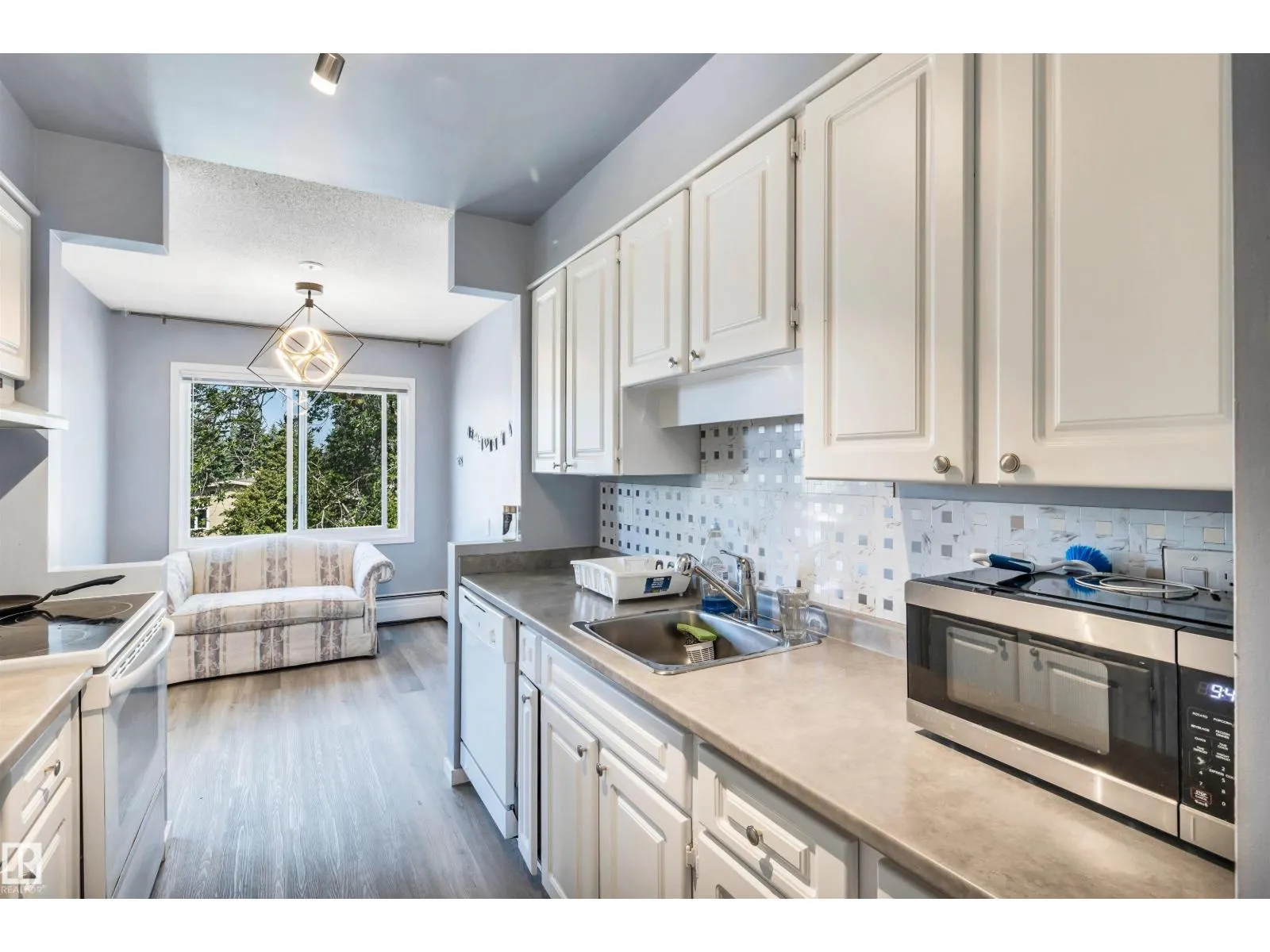 #303 11445 41 Avenue NW