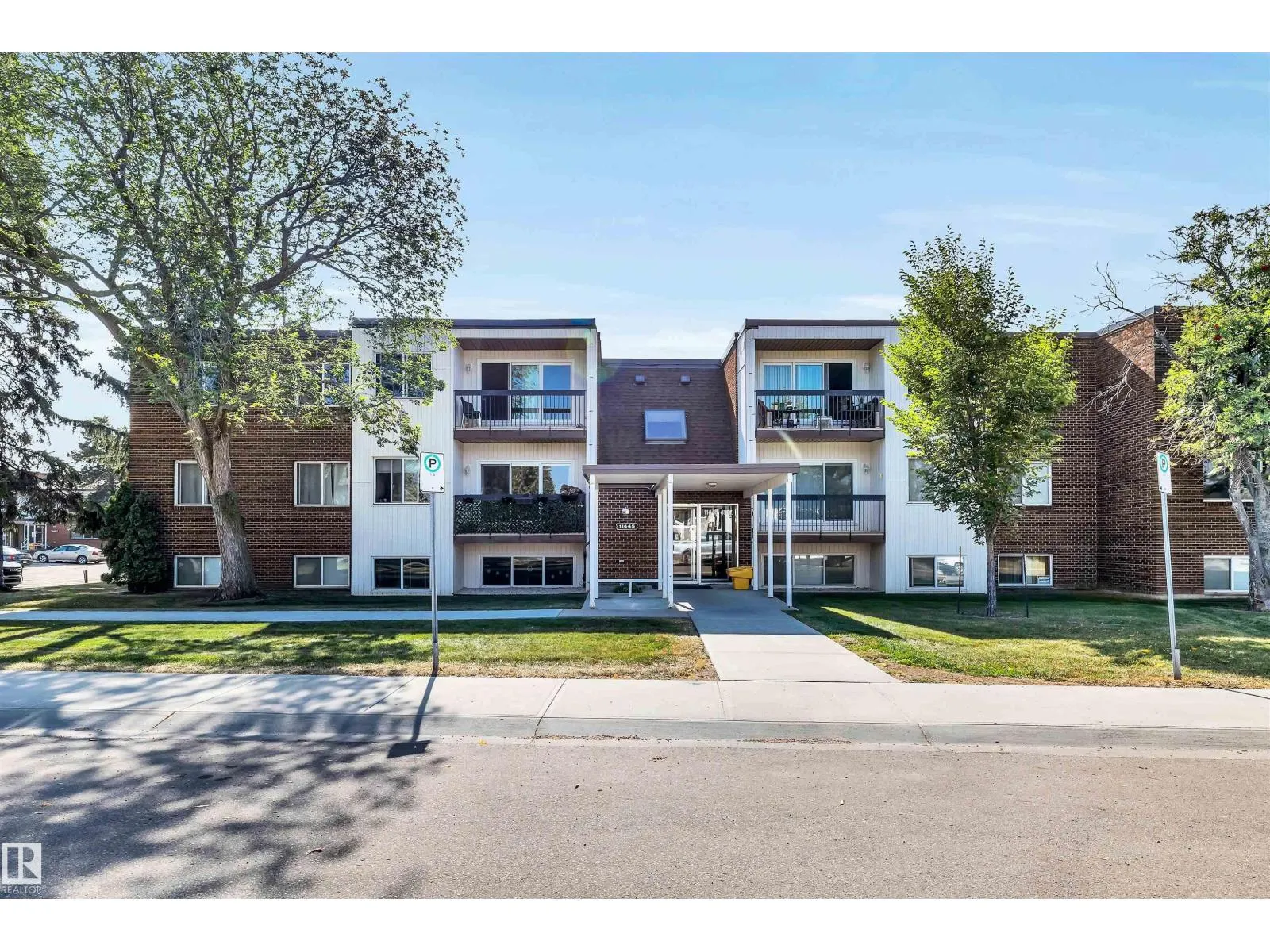 #303 11445 41 Avenue NW