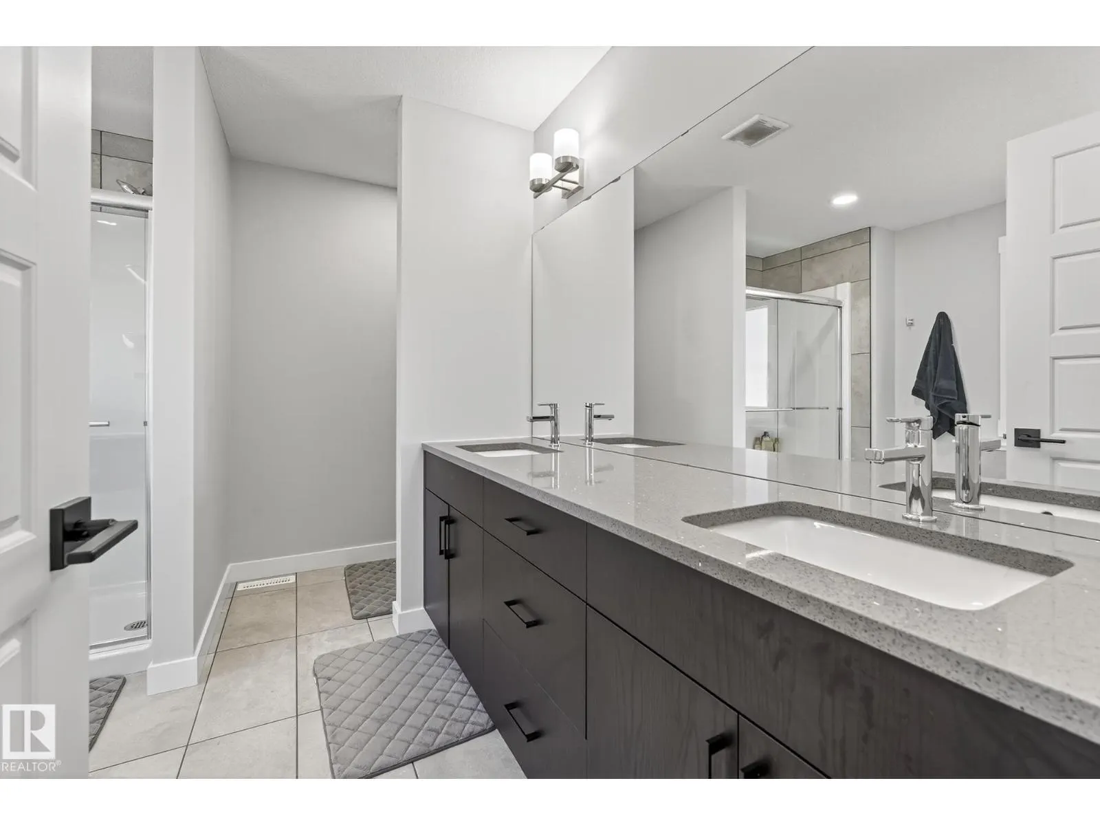 9704 224 ST NW