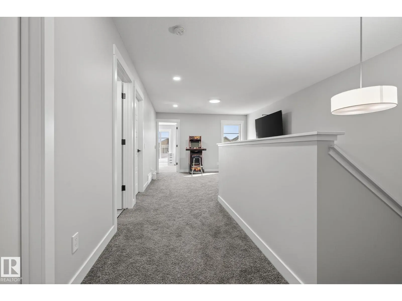 9704 224 ST NW
