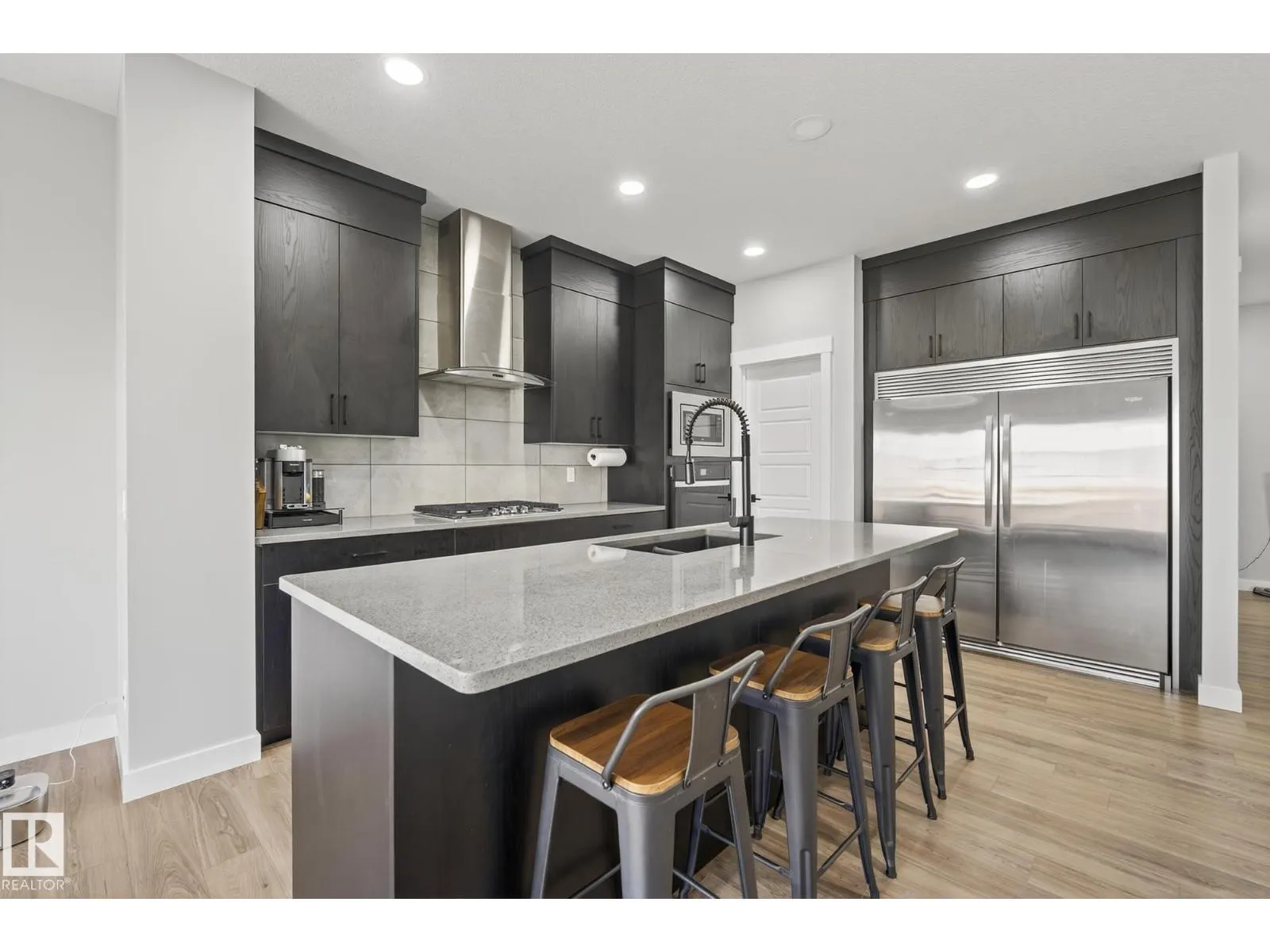 9704 224 ST NW