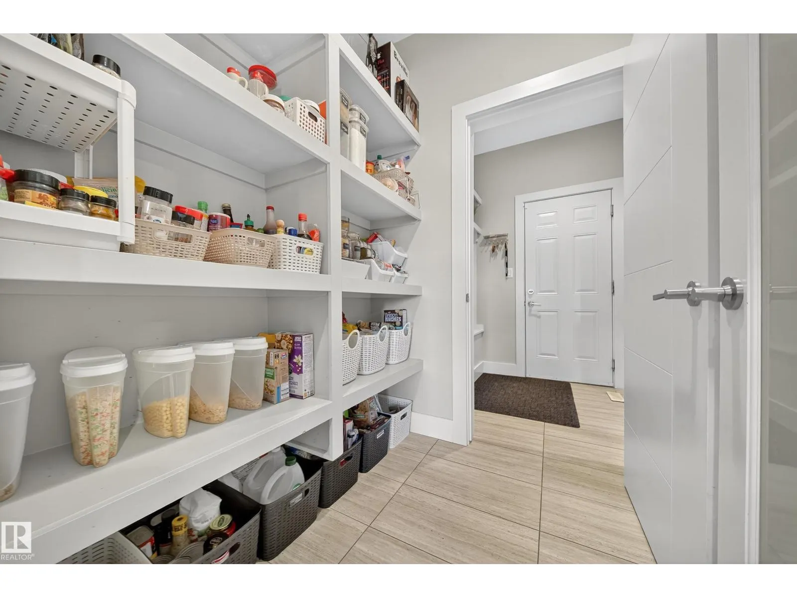 5553 POIRIER WY