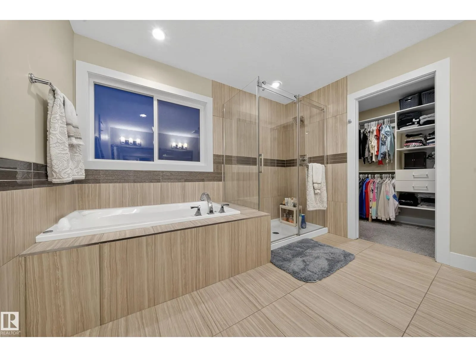 5553 POIRIER WY