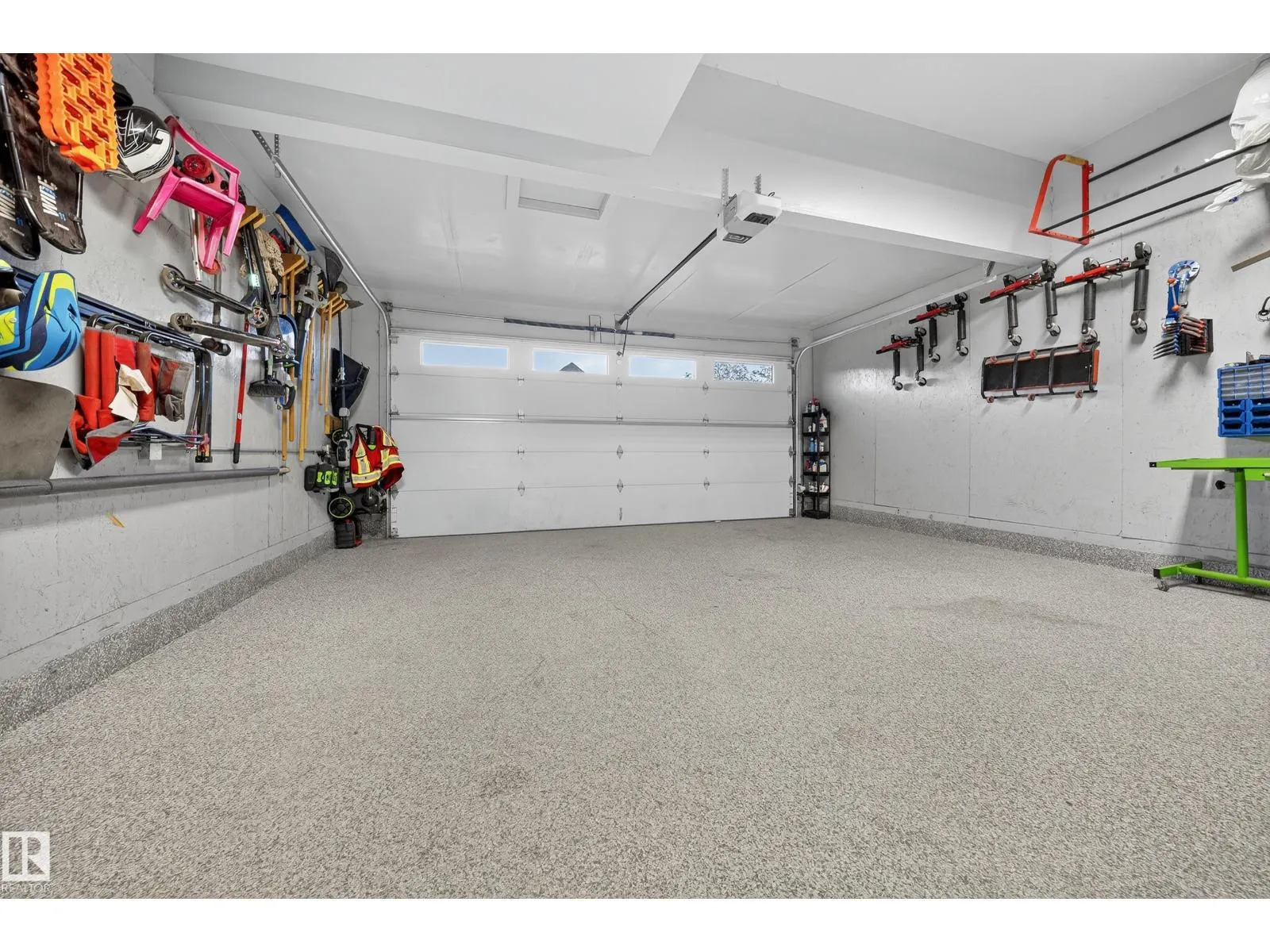 5553 POIRIER WY