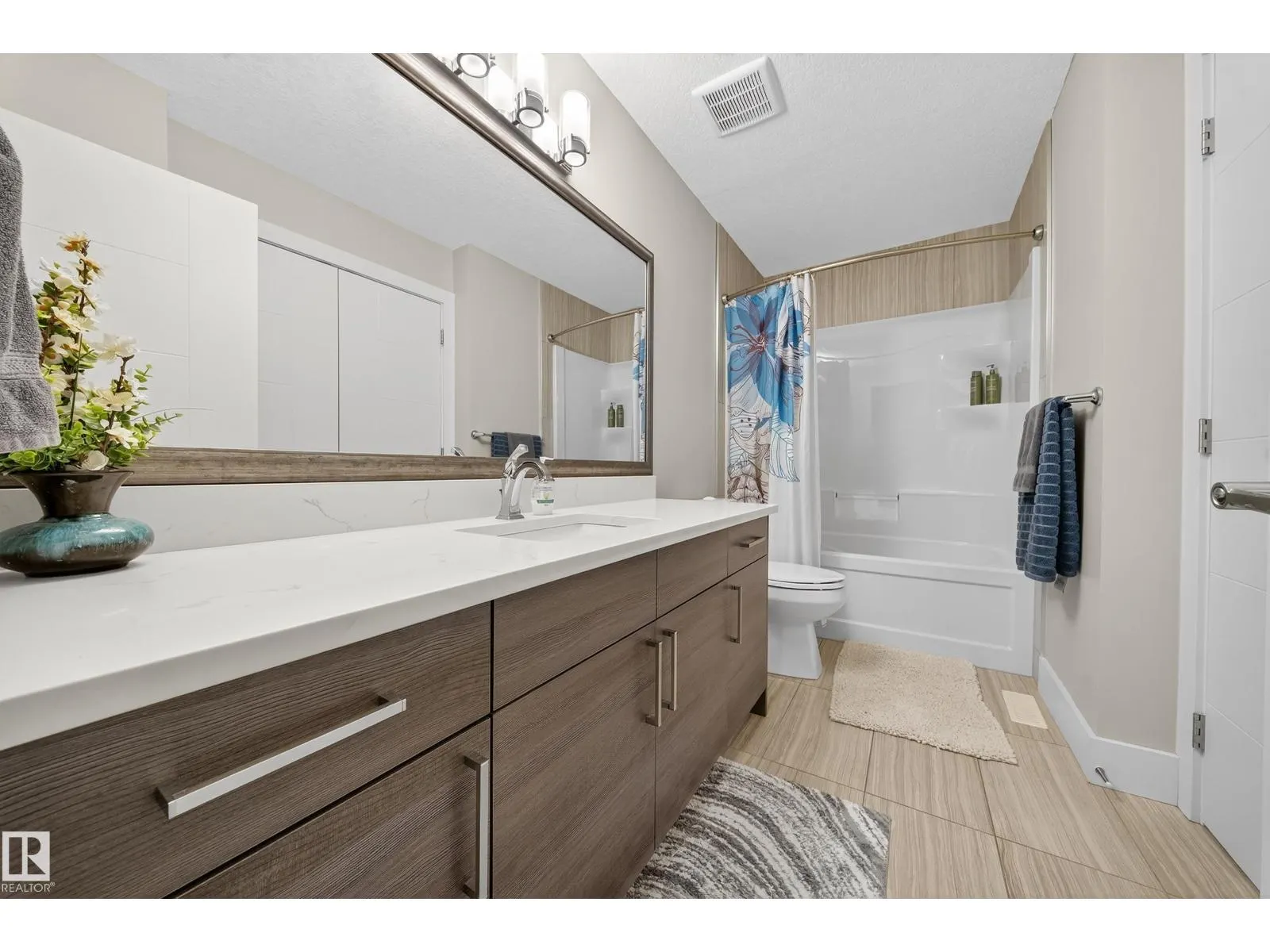 5553 POIRIER WY