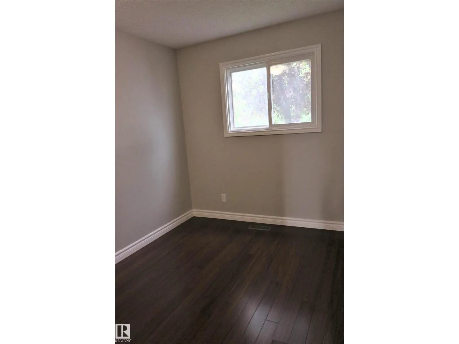 4317 54 ST
