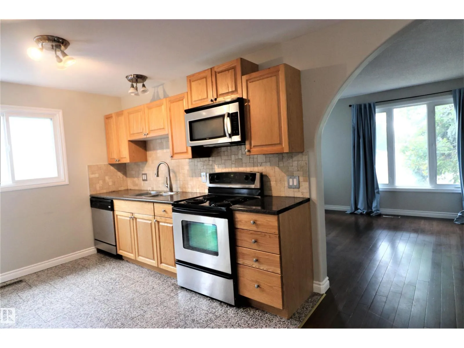 4317 54 ST