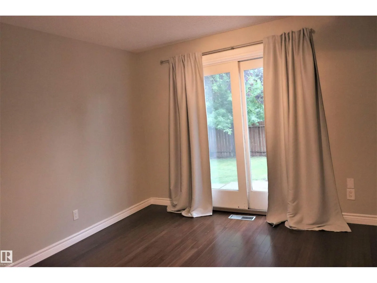 4317 54 ST