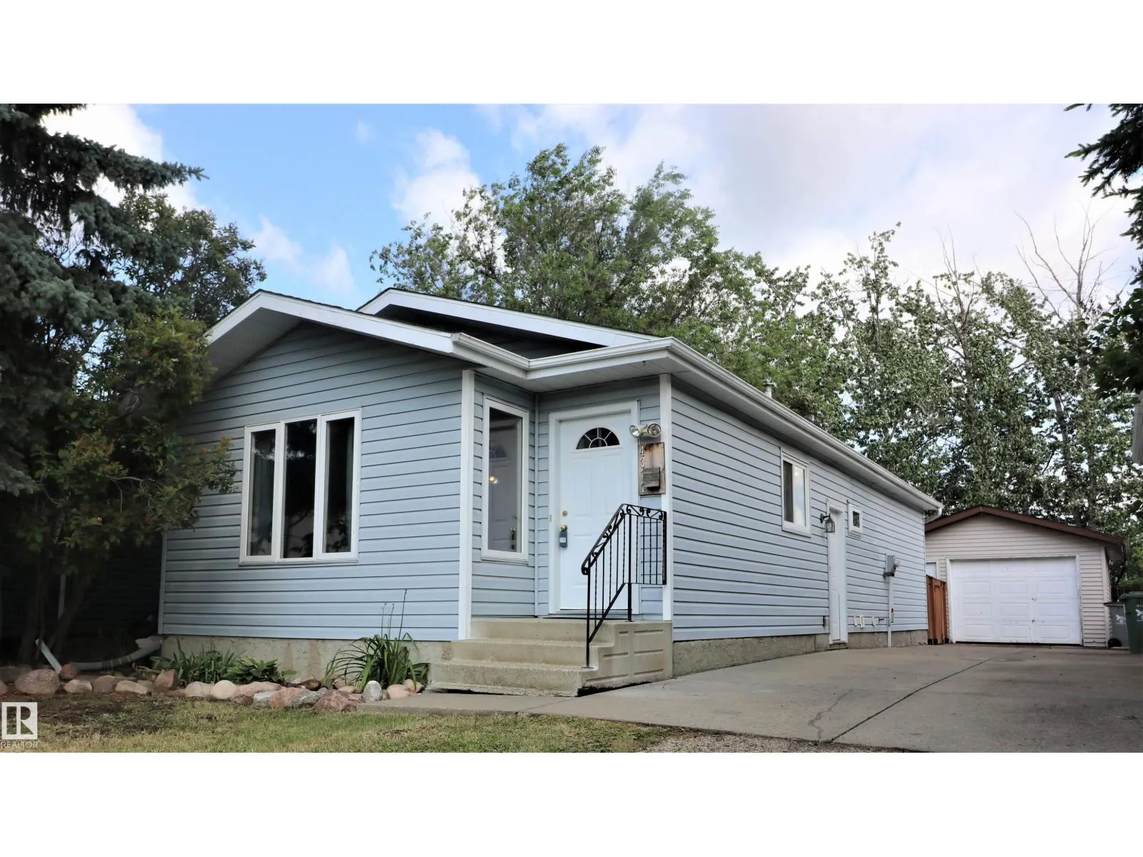4317 54 ST