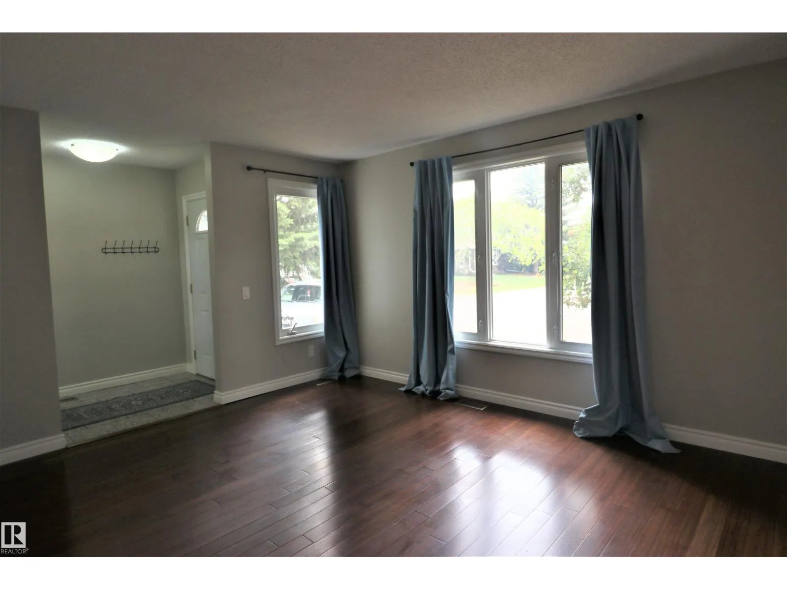 4317 54 ST