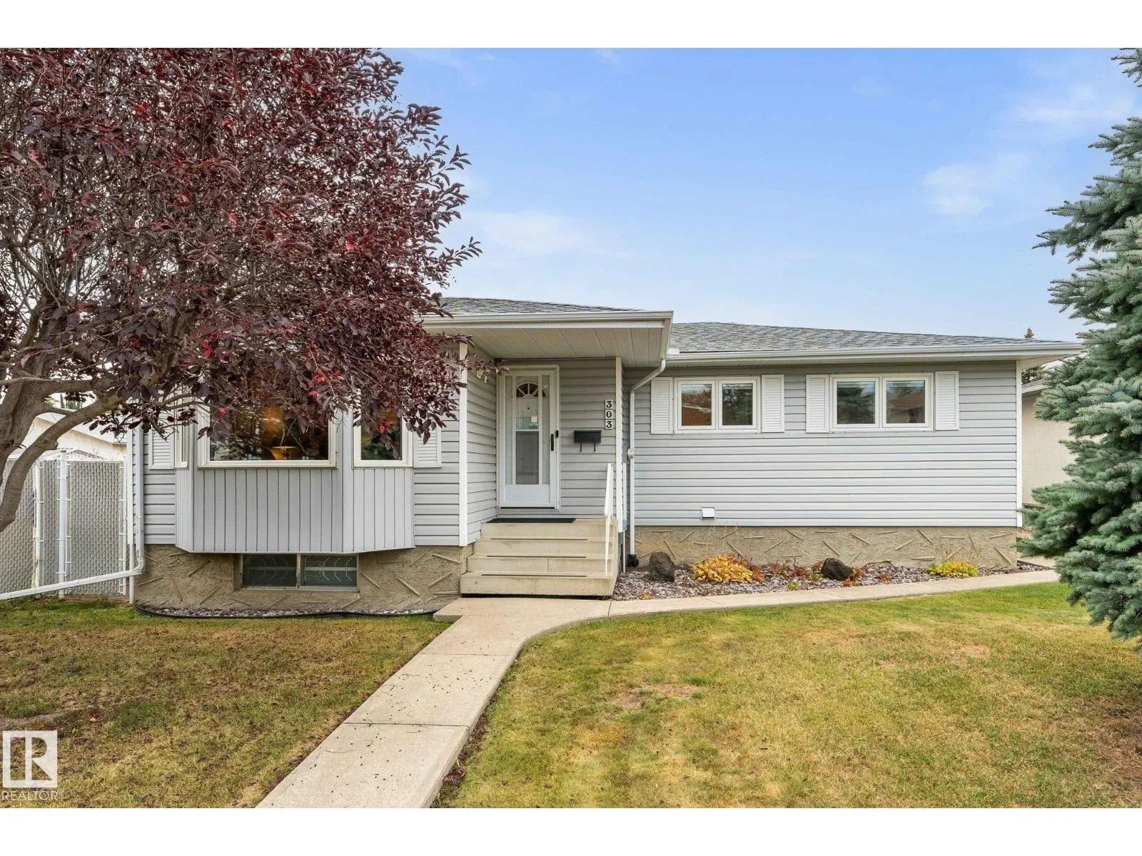 303 KNOTTWOOD RD N NW