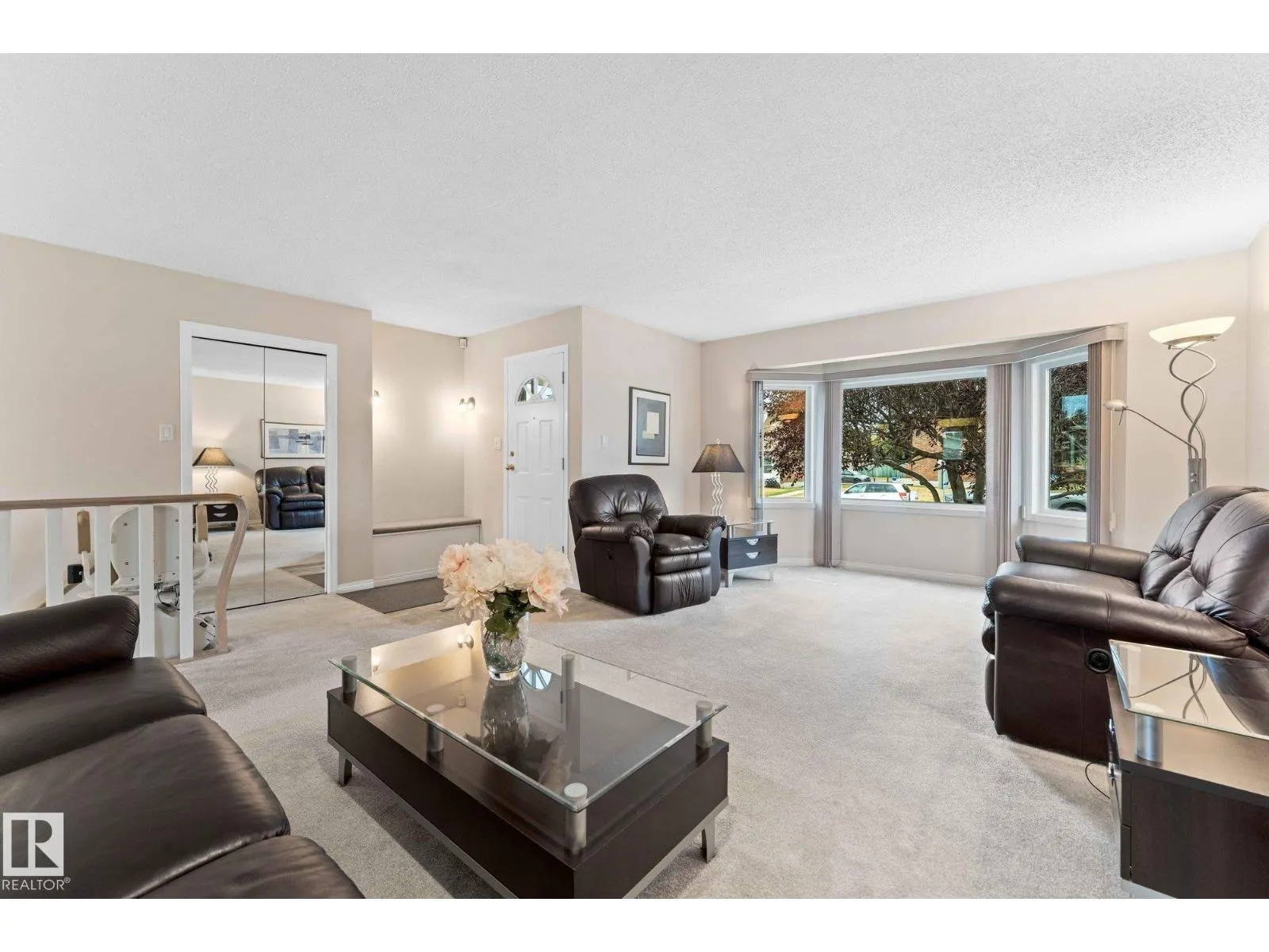 303 KNOTTWOOD RD N NW