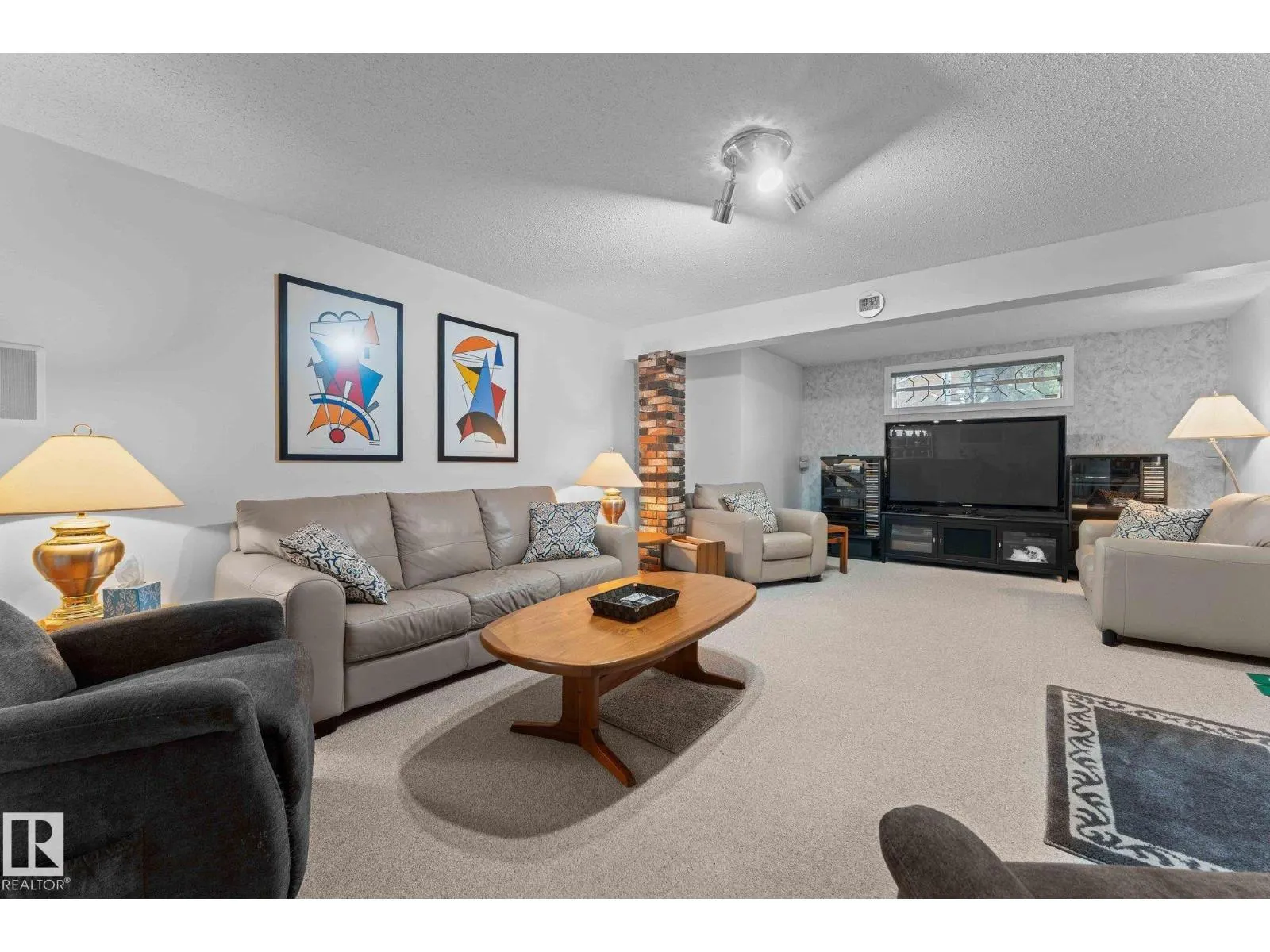 303 KNOTTWOOD RD N NW