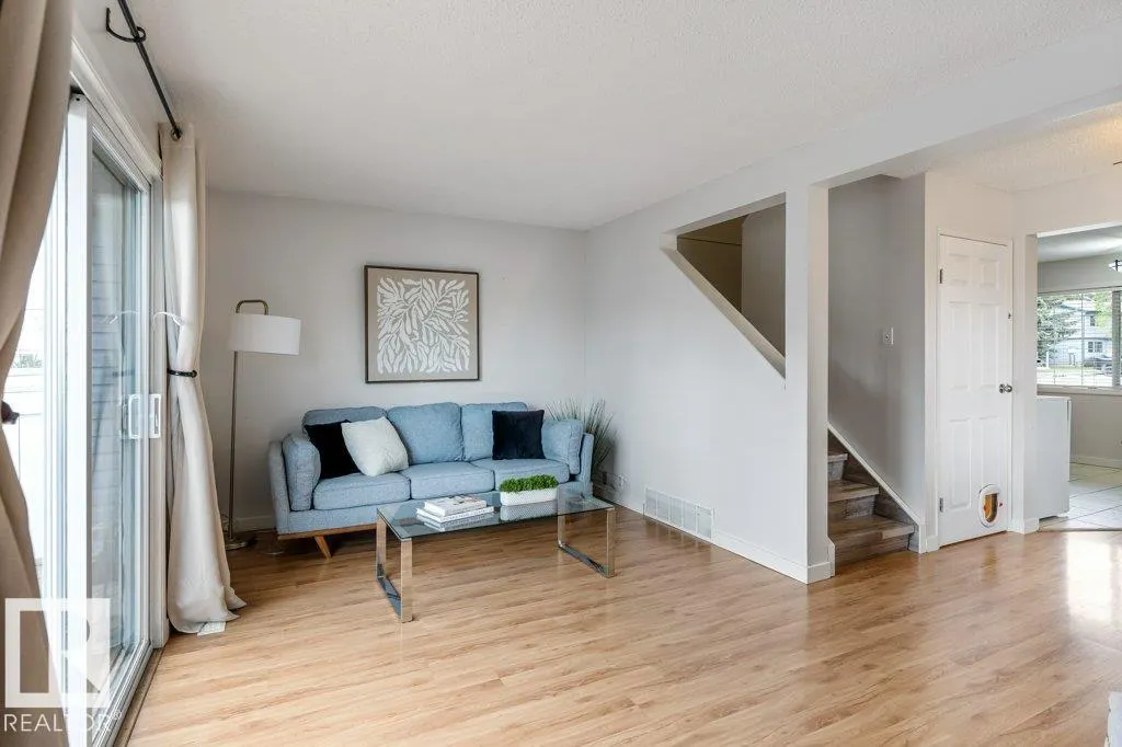 #23 100 WESTRIDGE CR