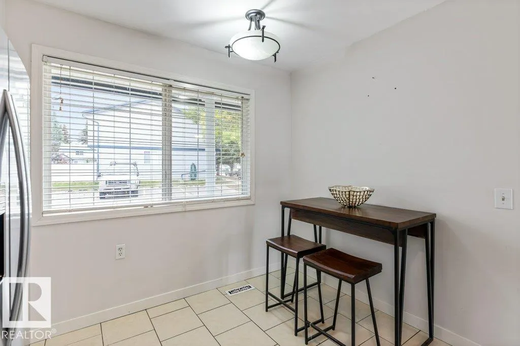 #23 100 WESTRIDGE CR
