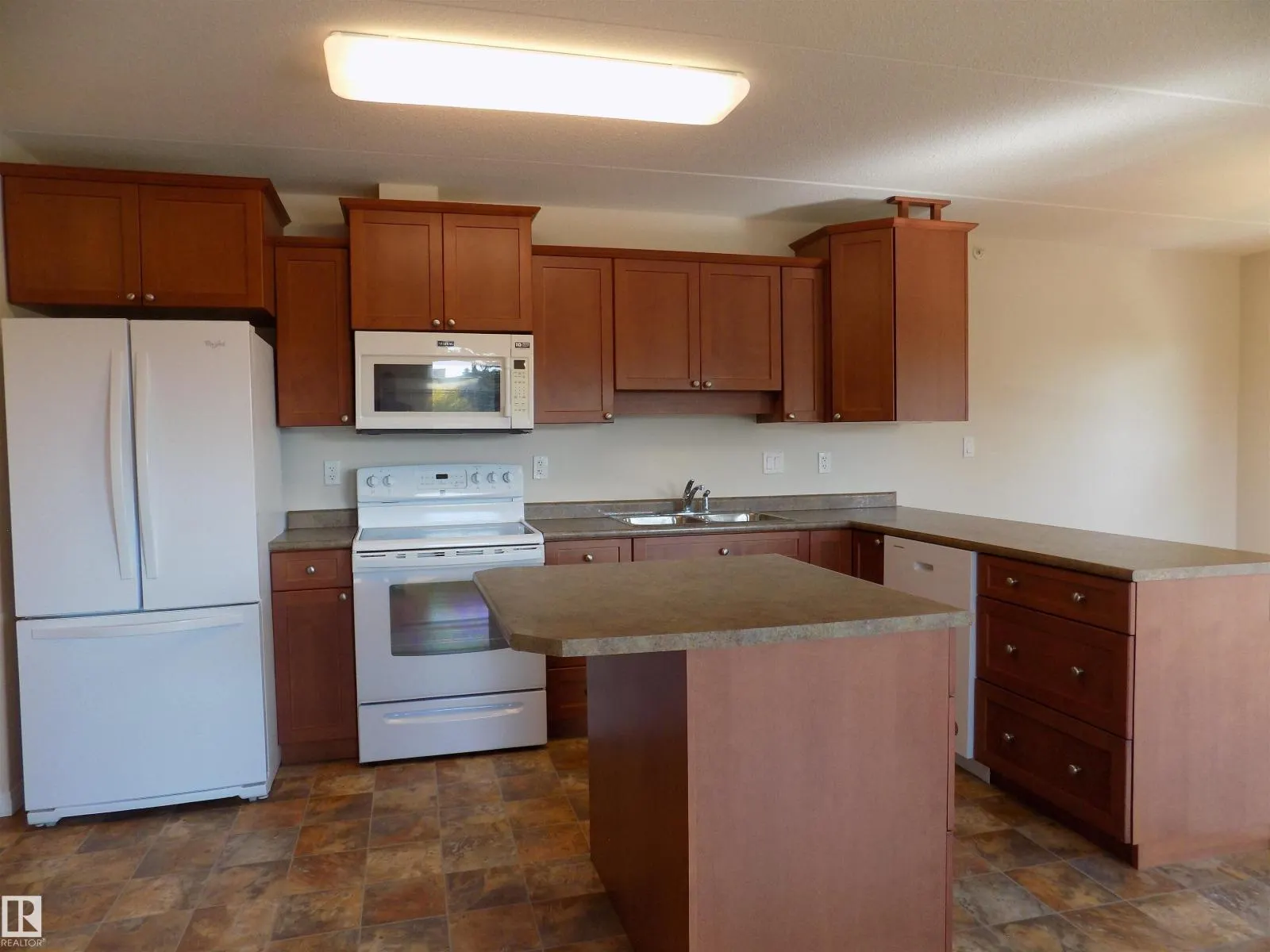 #304 4707 51 AVENUE