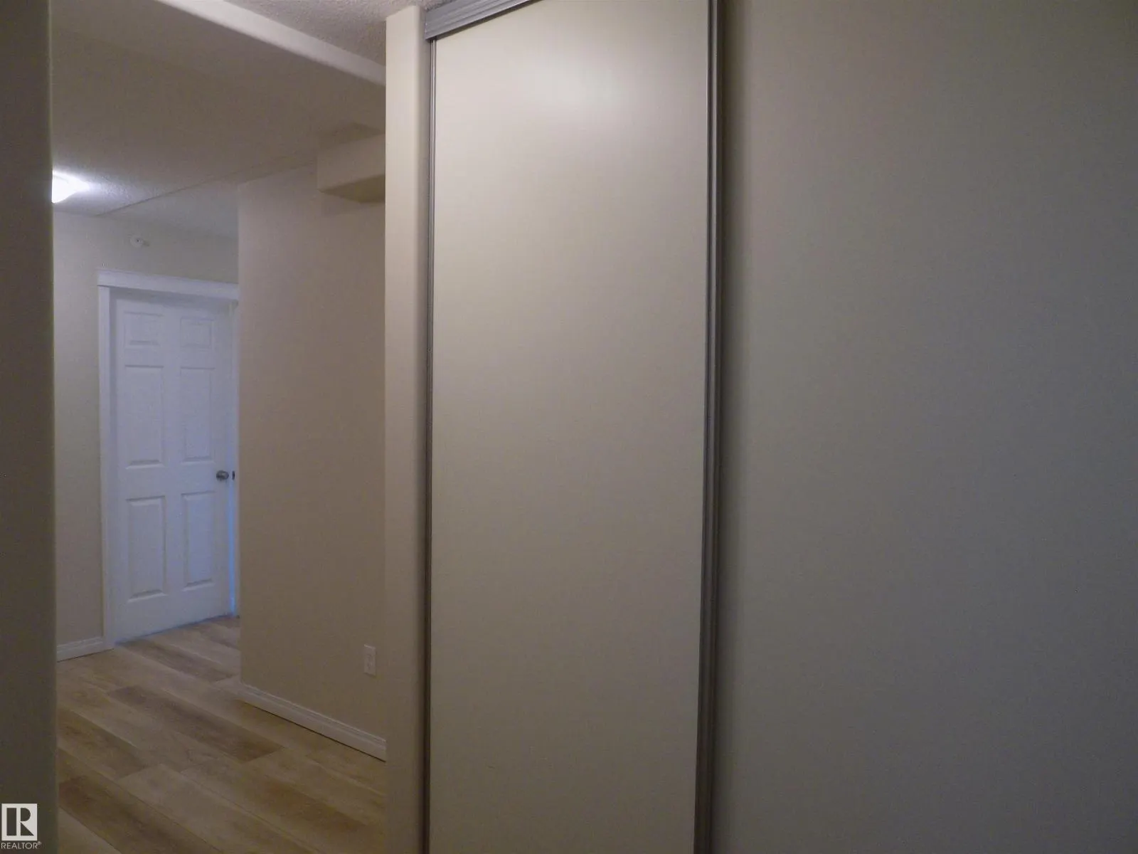 #304 4707 51 AVENUE