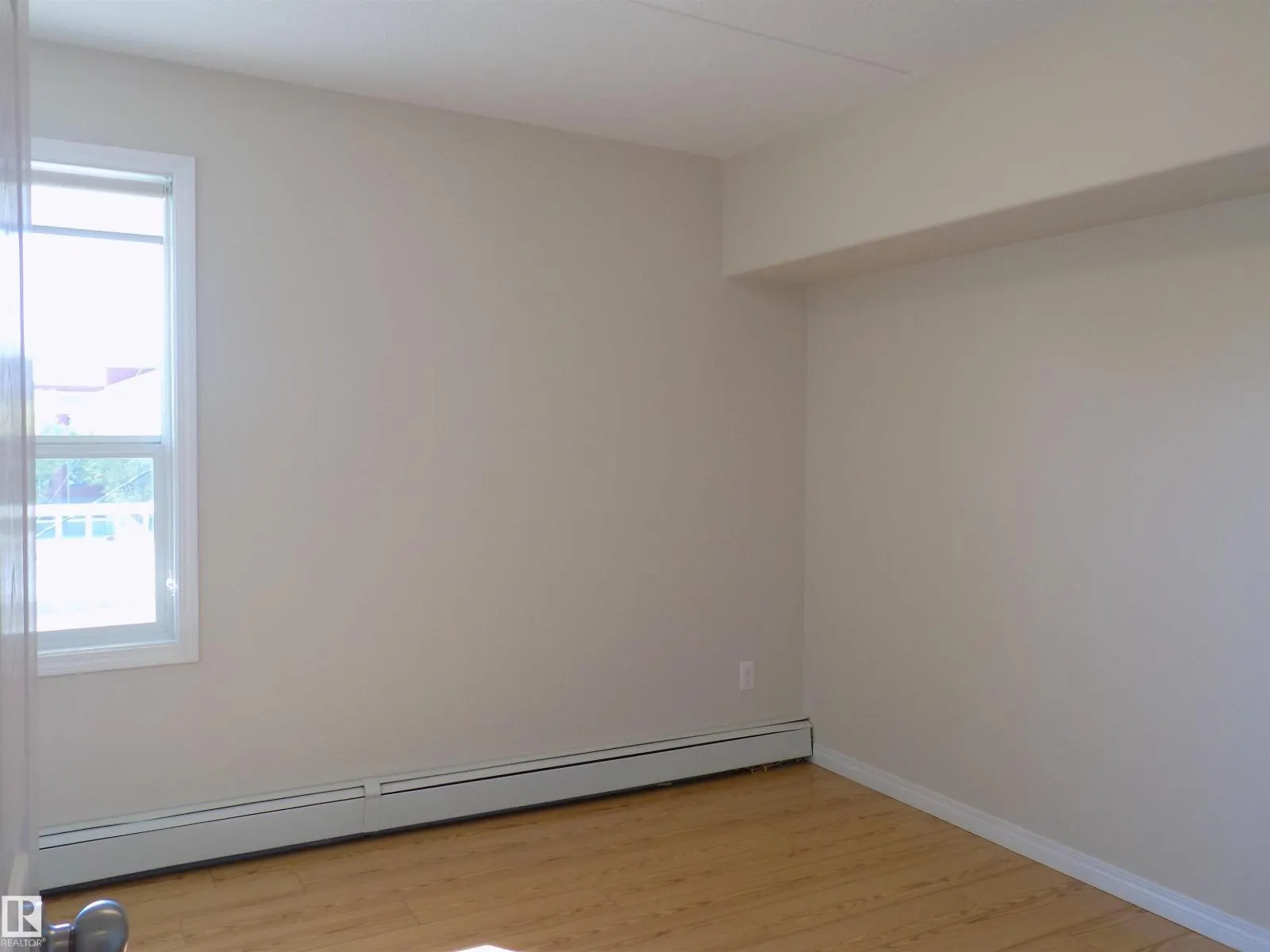 #304 4707 51 AVENUE